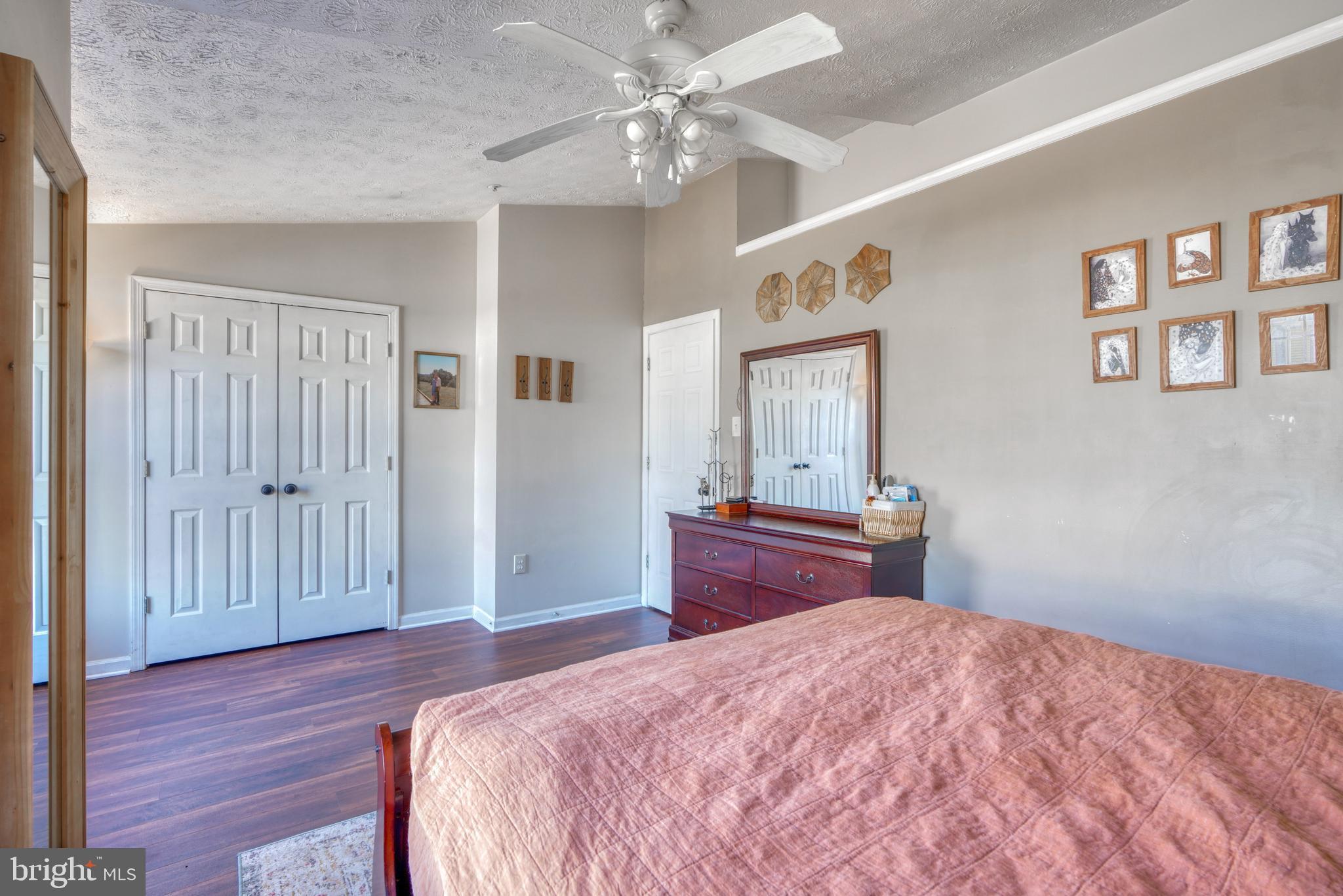 BRENTWOOD CONDO - Residential