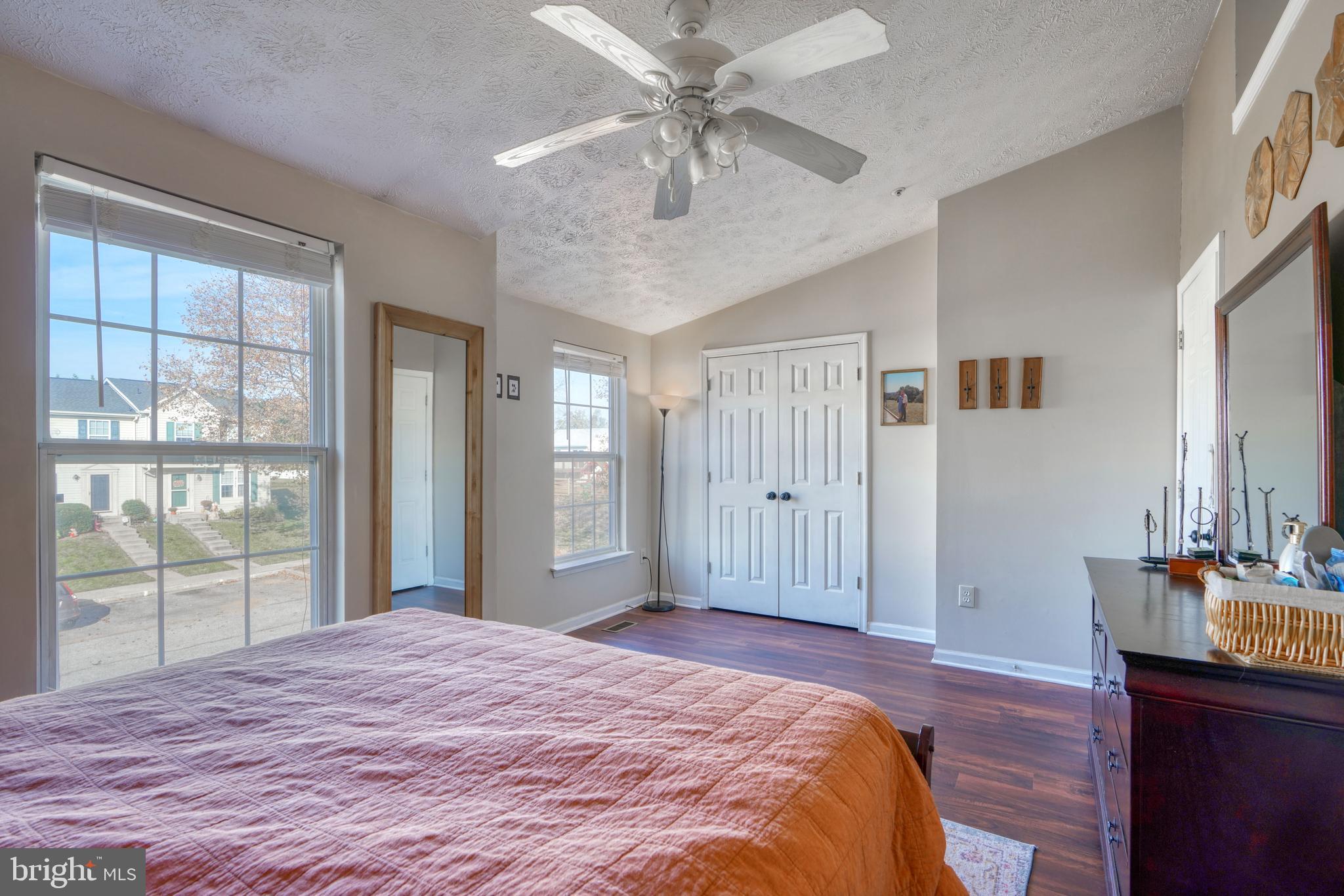 BRENTWOOD CONDO - Residential