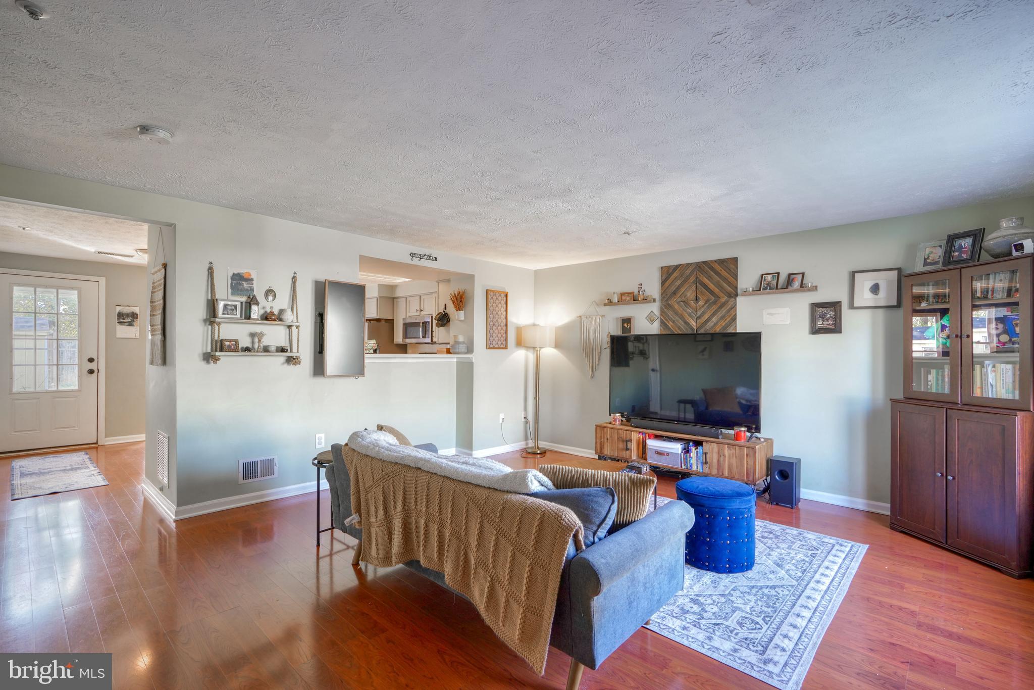 BRENTWOOD CONDO - Residential