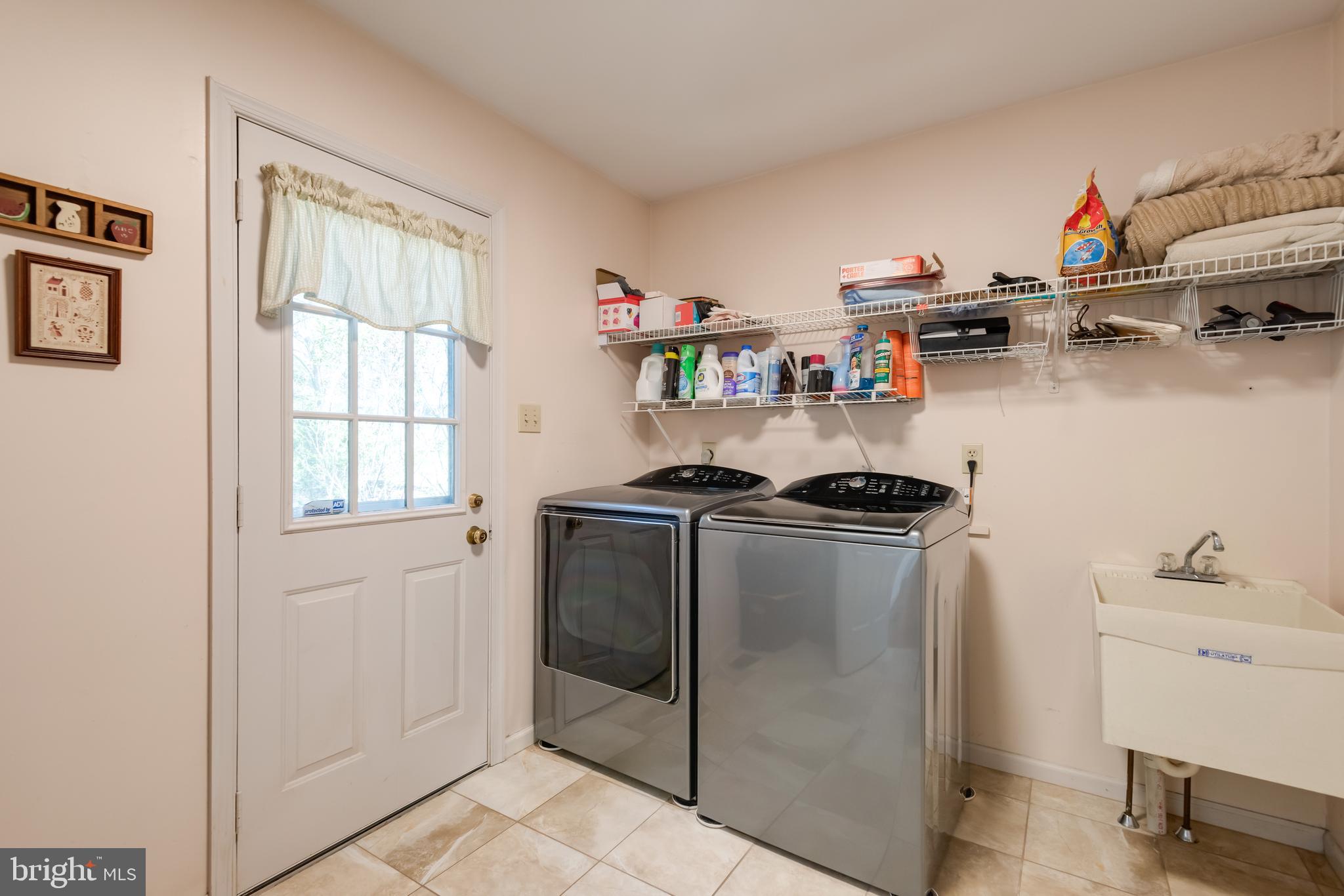 VALLEY VIEW - Residential