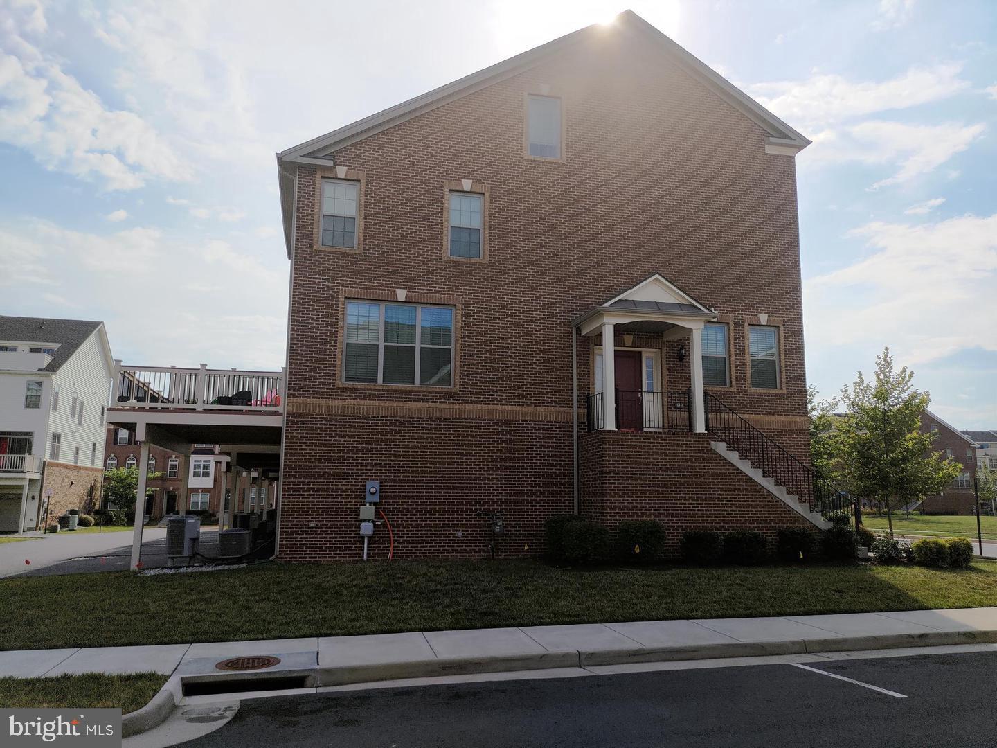 MOOREFIELD - Residential Lease