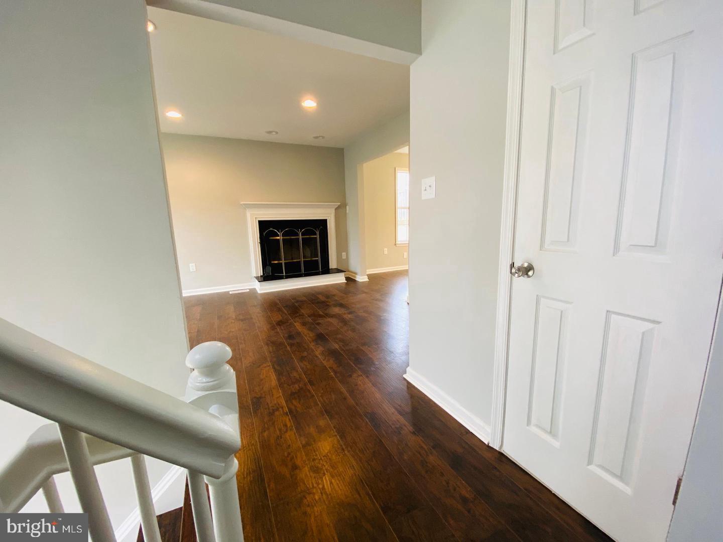 SUNNINGDALE MEADOWS - Residential