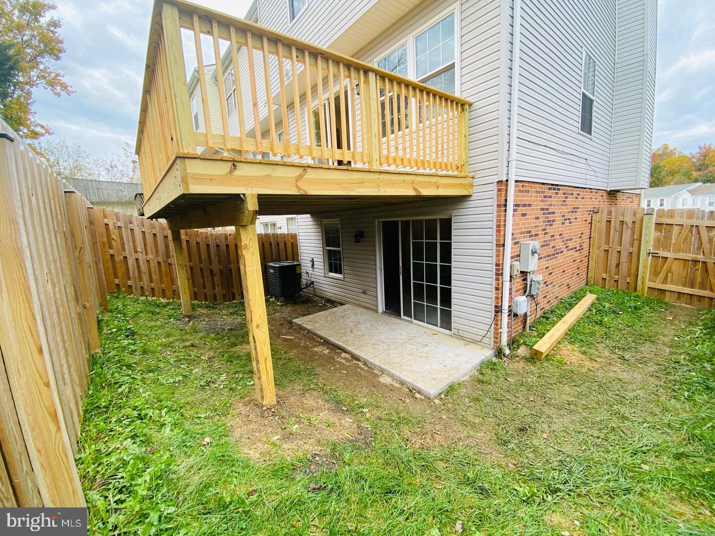 SUNNINGDALE MEADOWS - Residential