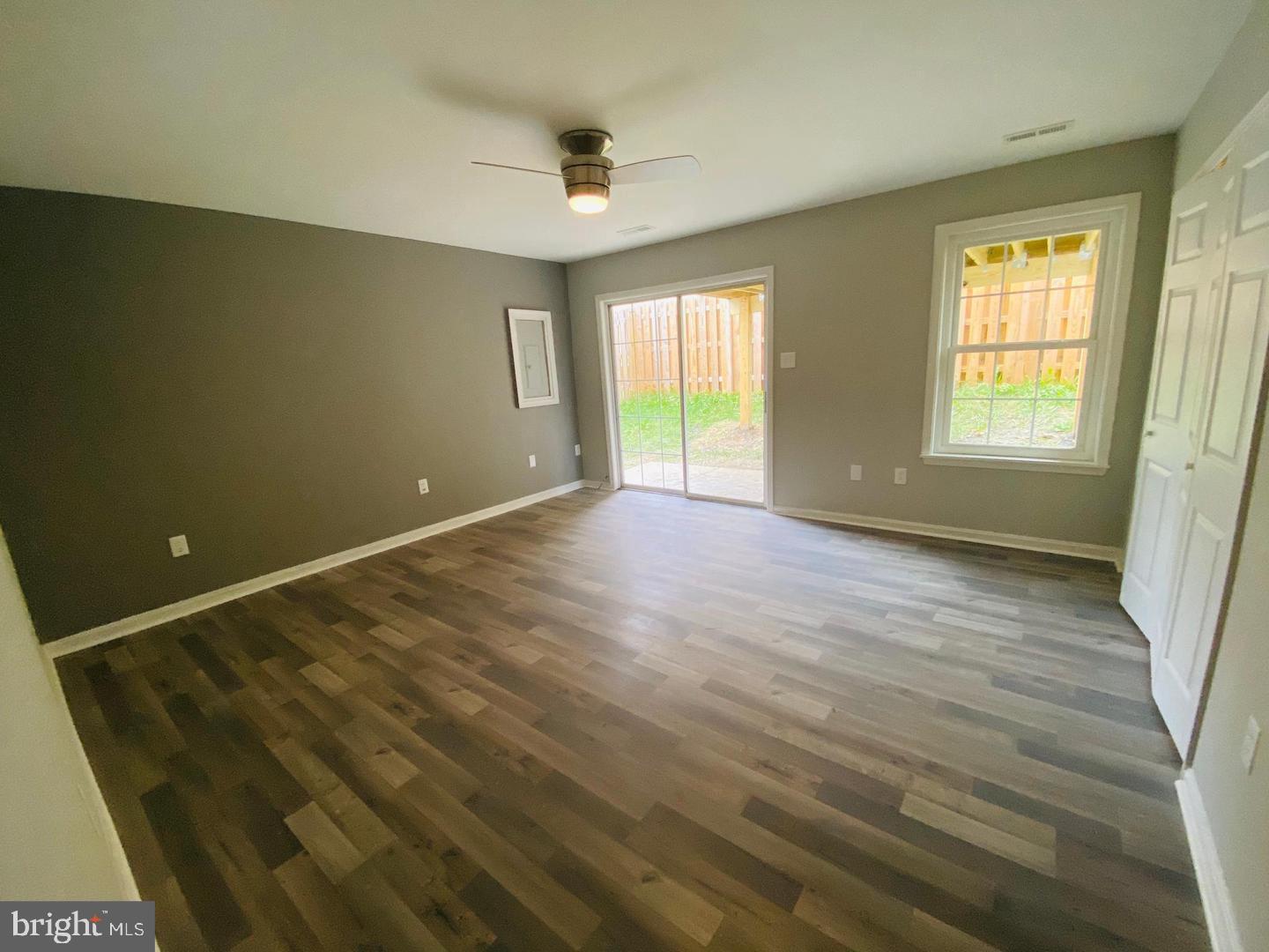 SUNNINGDALE MEADOWS - Residential