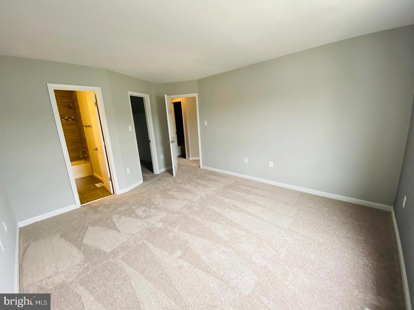 SUNNINGDALE MEADOWS - Residential