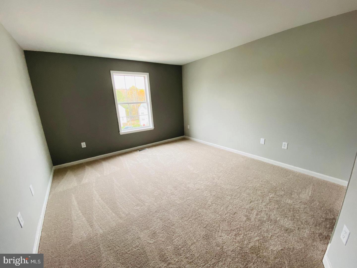 SUNNINGDALE MEADOWS - Residential