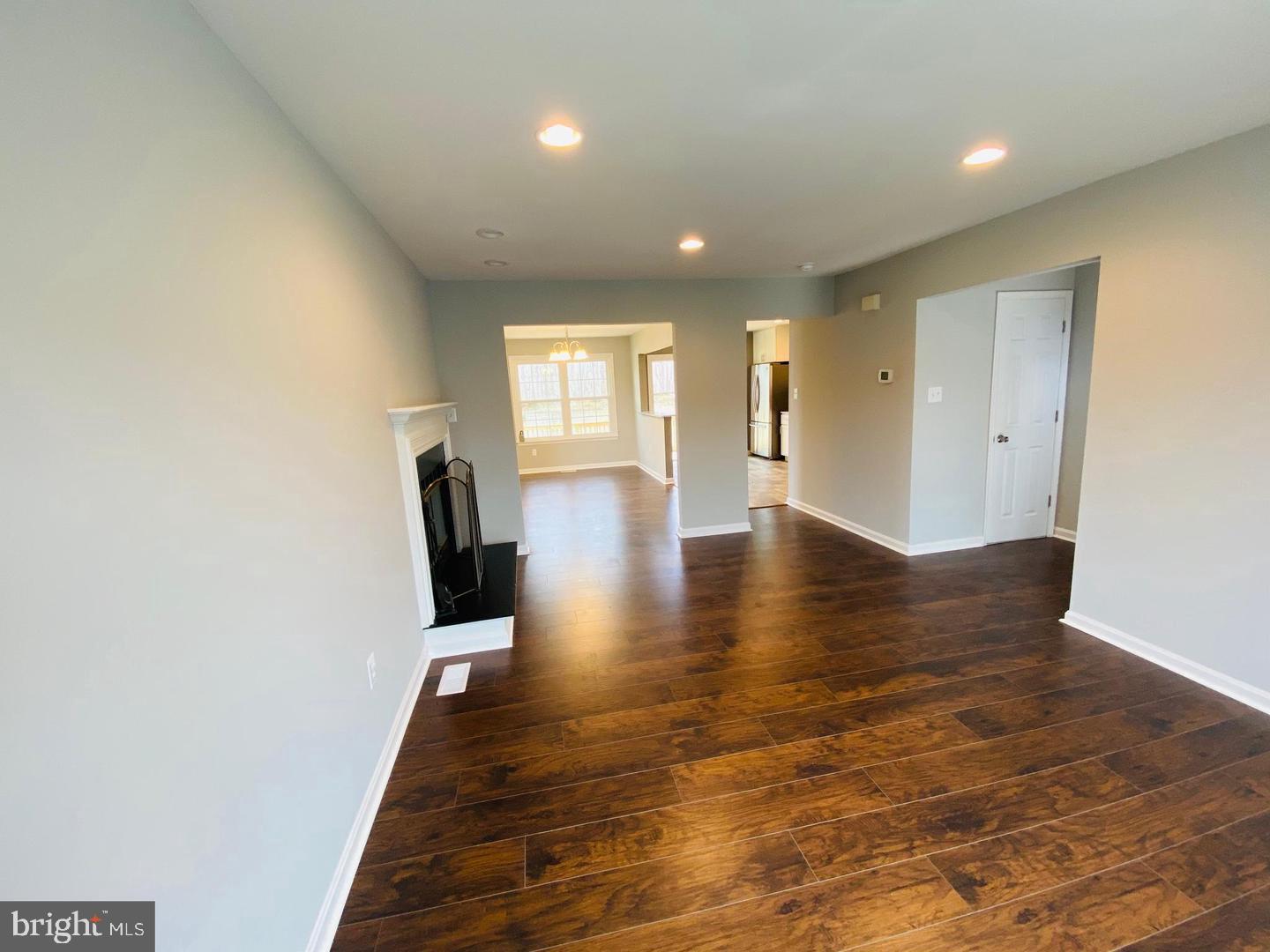 SUNNINGDALE MEADOWS - Residential