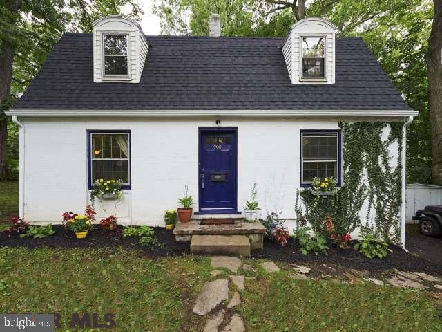Check out this adorable 3-bedroom, 1.5-bath Cape Cod located in the State College Borough. Hardwood floors throughout, an updated full bath and TWO fireplaces (one on the main level and one in the master bedroom) are just a few of the lovely touches you'll find here. Economical gas heat will keep you warm and a brand new roof will keep you snug. Property is currently rented through July 2016. You'll want to see more at www.cozycapecod.org.