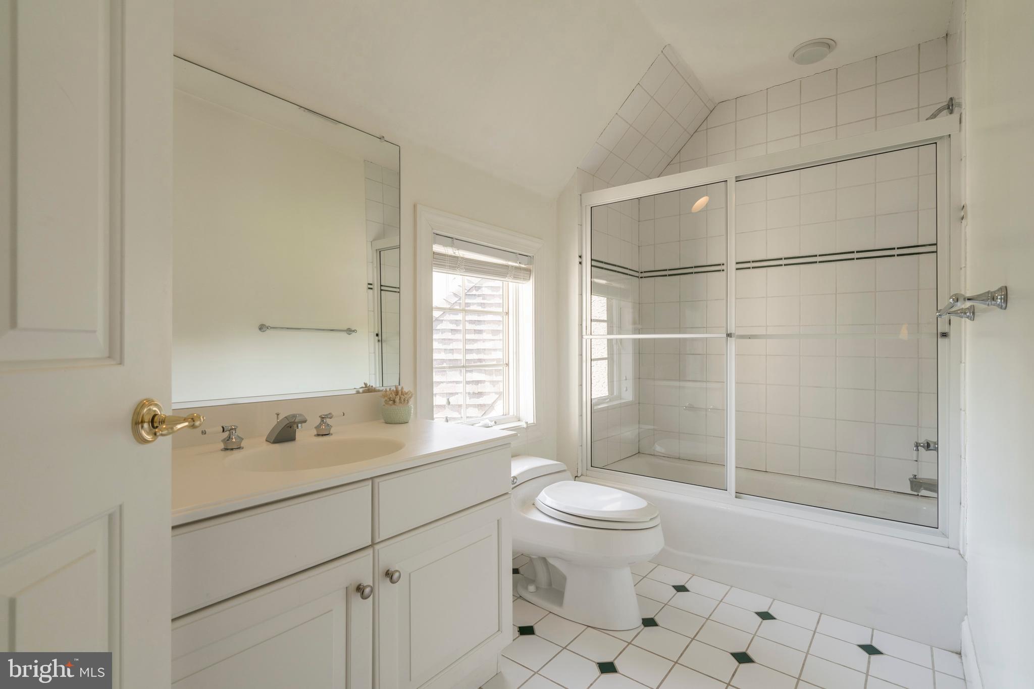 ARONIMINK - Residential