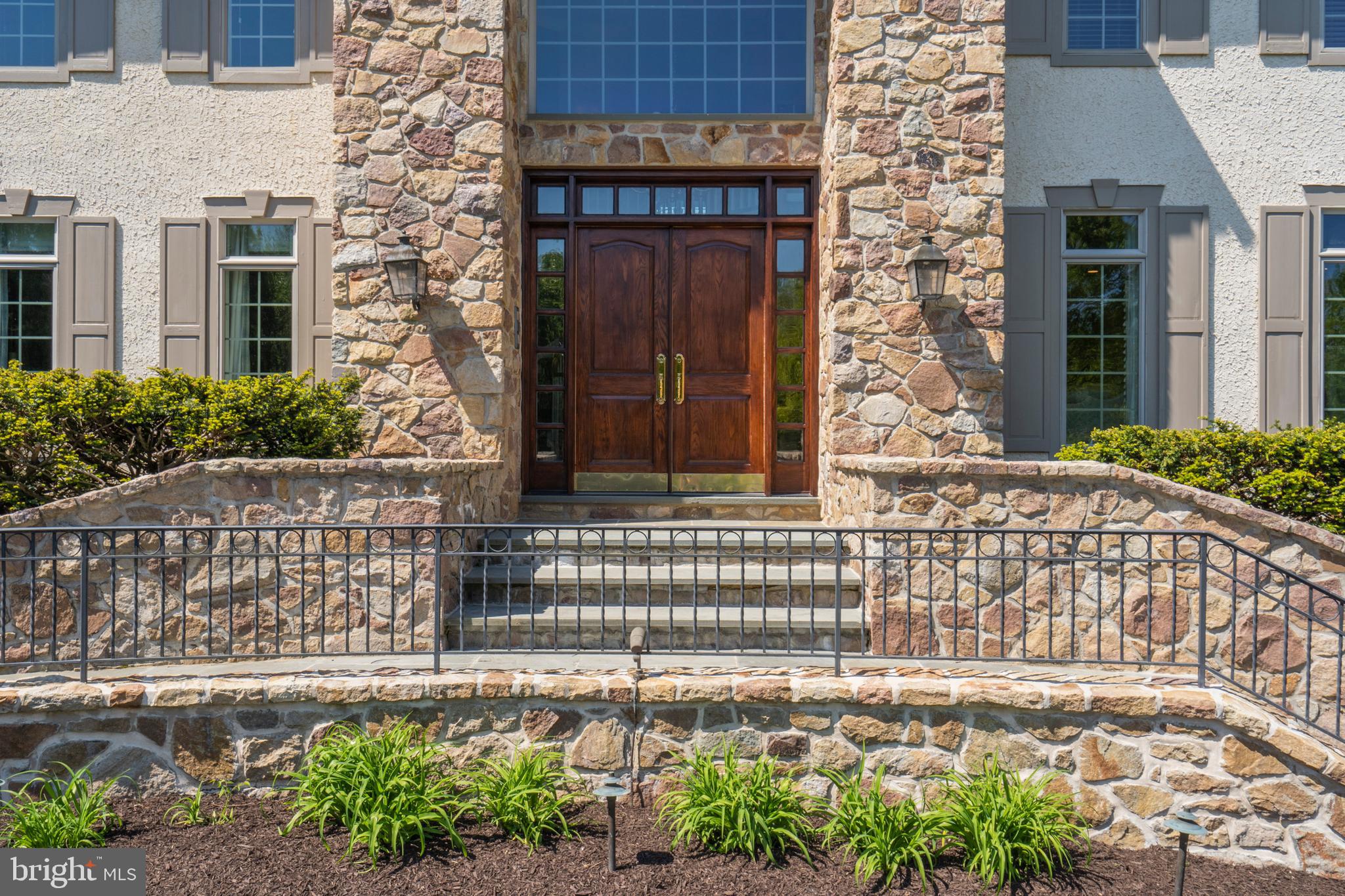 ARONIMINK - Residential