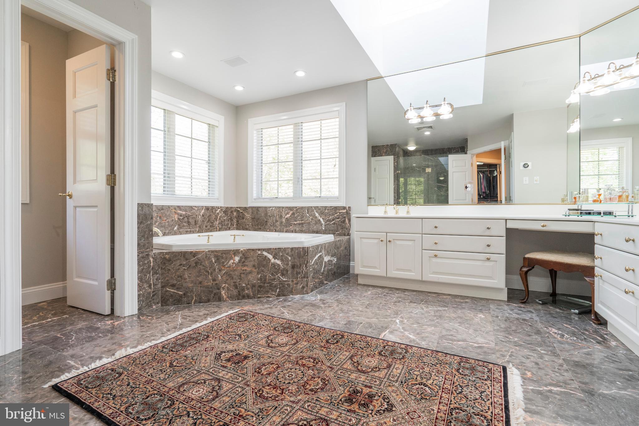 ARONIMINK - Residential