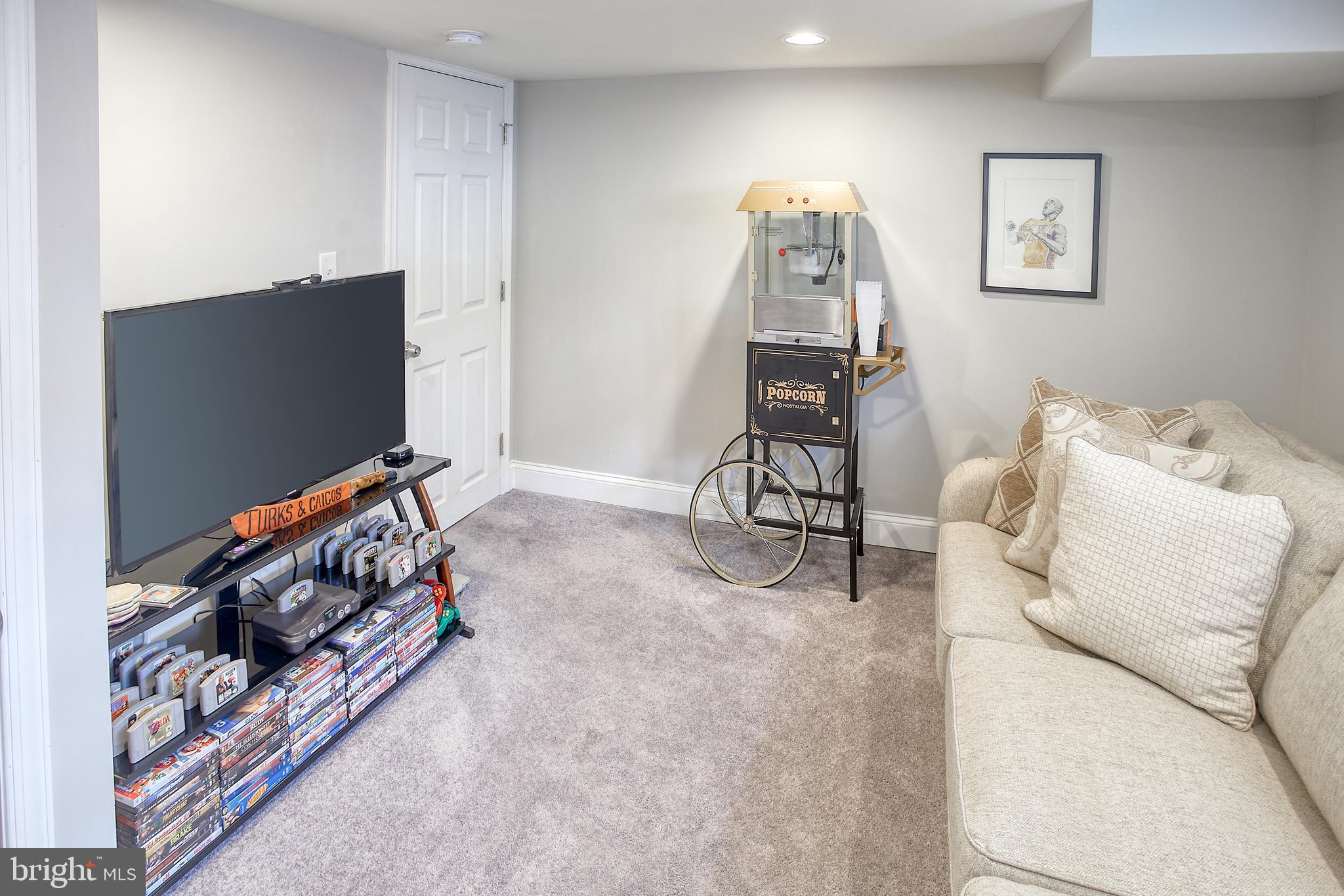 GREEKTOWN - Residential Lease