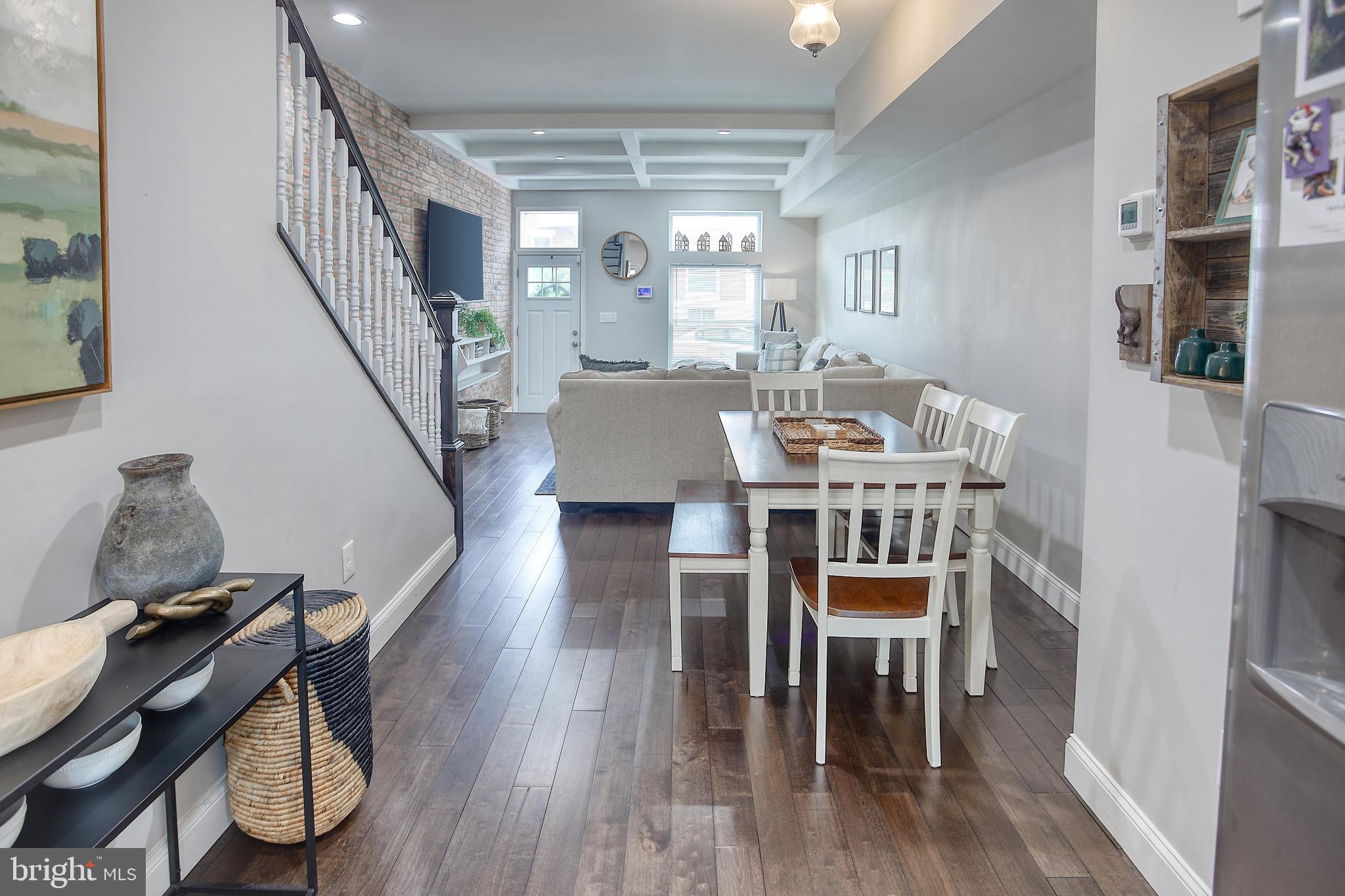 GREEKTOWN - Residential Lease