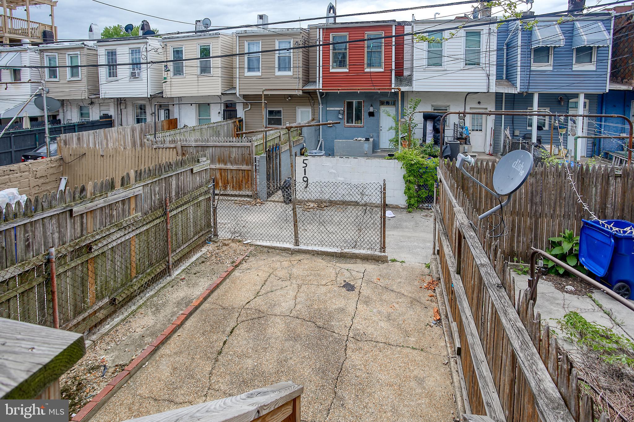 GREEKTOWN - Residential Lease