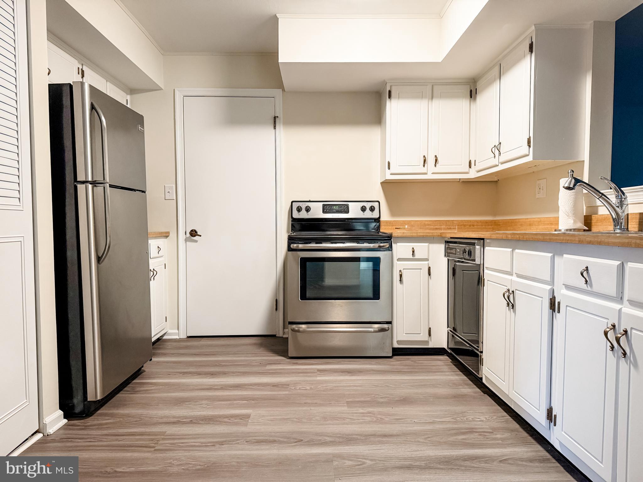 RHONDDA - Residential Lease