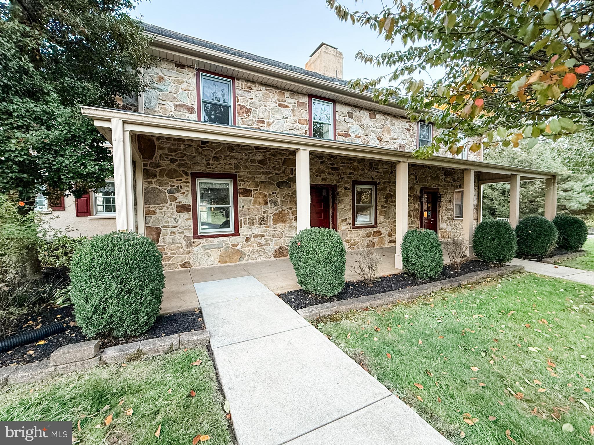 RHONDDA - Residential Lease