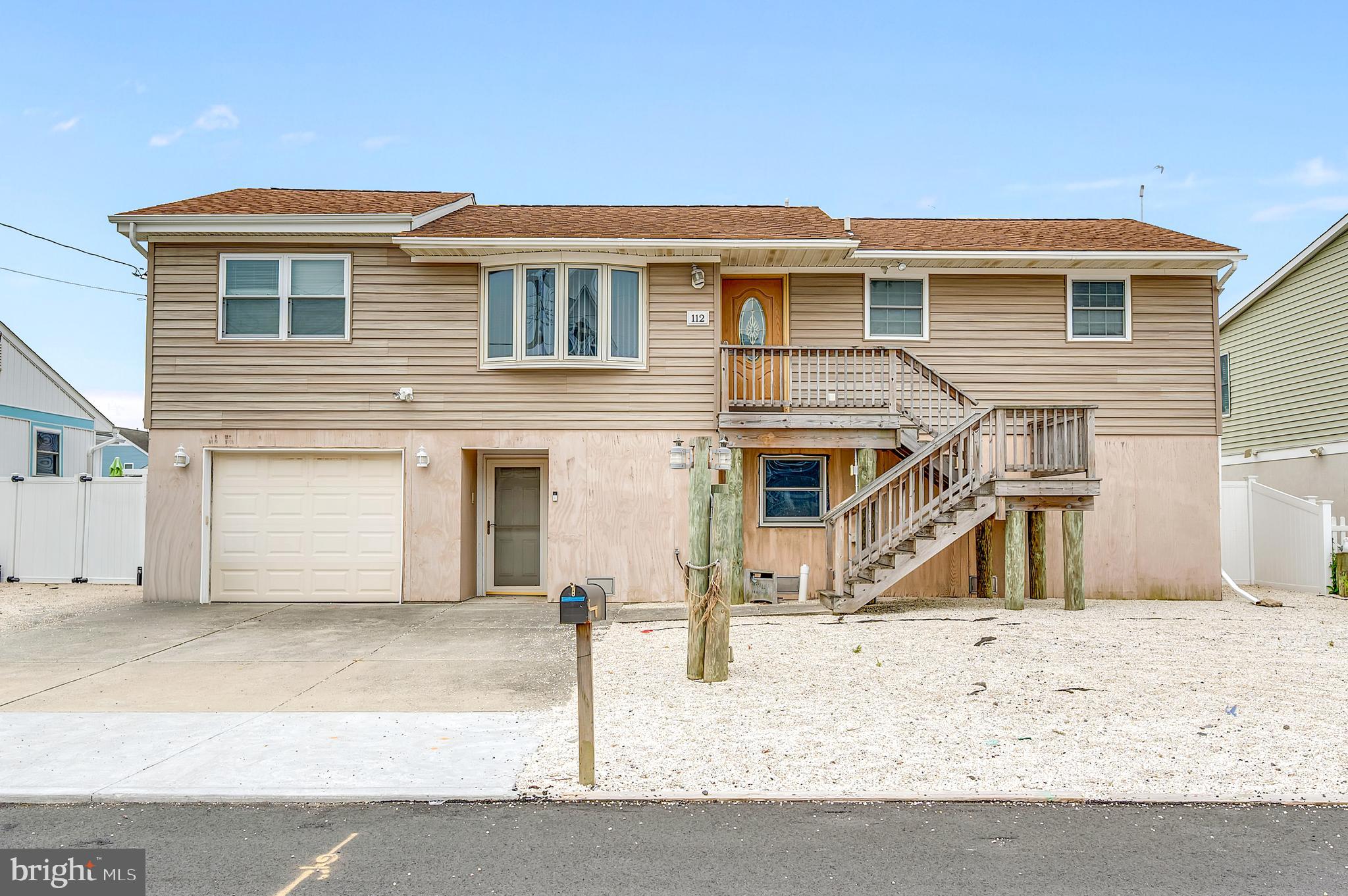 112 E POTOMAC