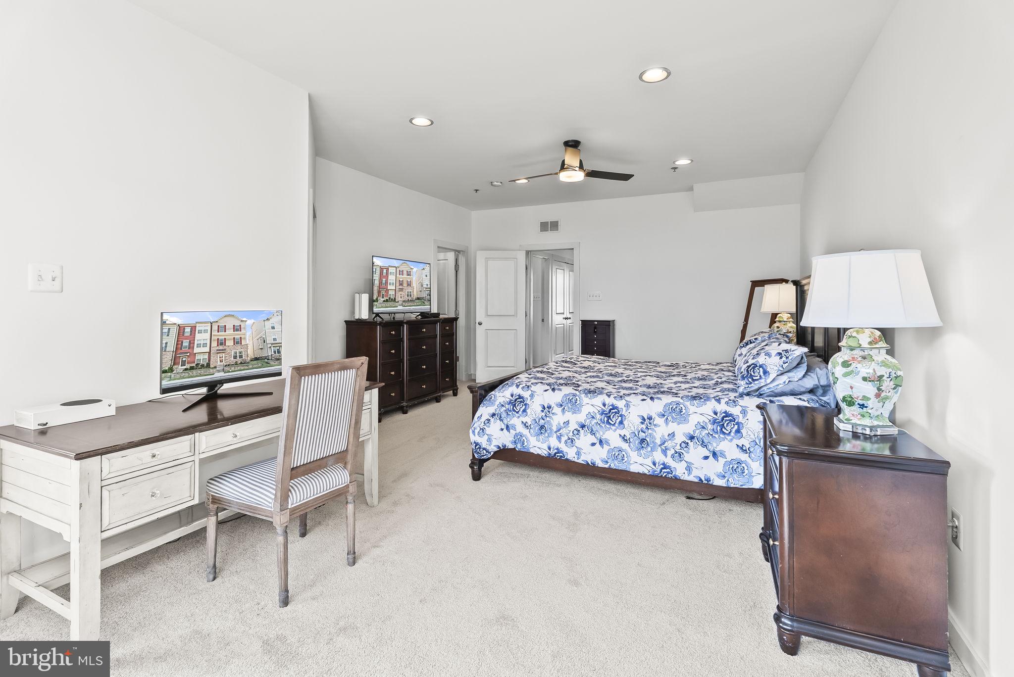 VILLAGES OF URBANA - Residential