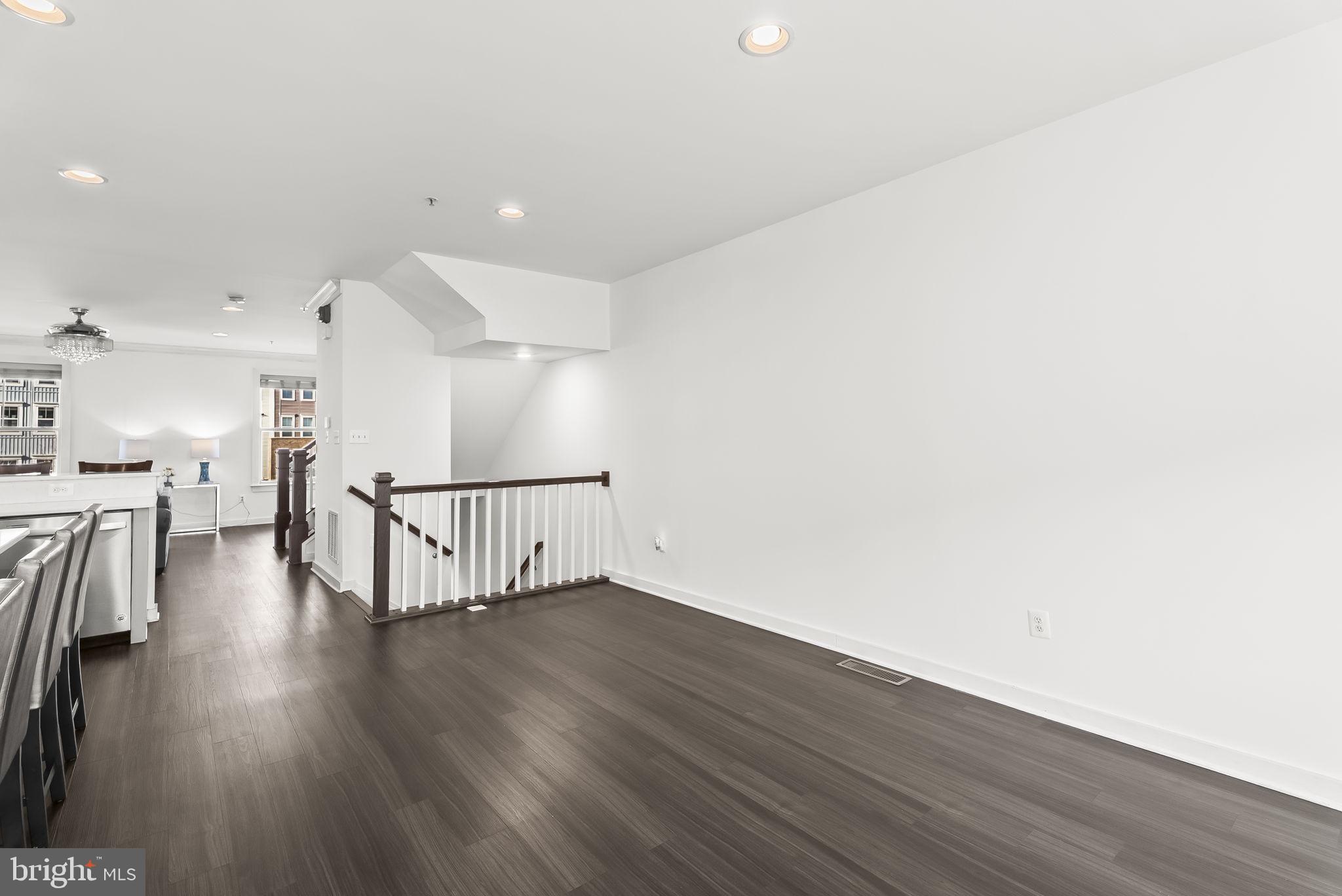 VILLAGES OF URBANA - Residential