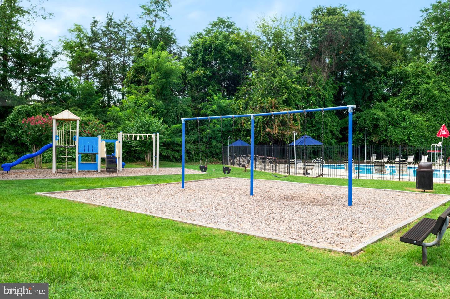 FAIRFAX PLAZA TOWNHOUSES - Residential