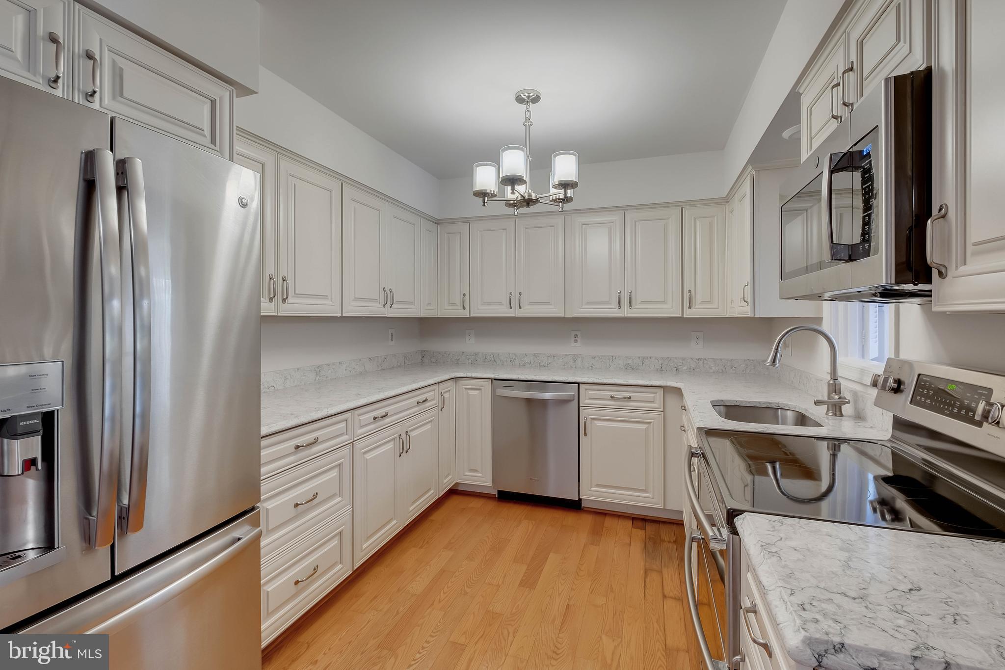 FAIRFAX PLAZA TOWNHOUSES - Residential