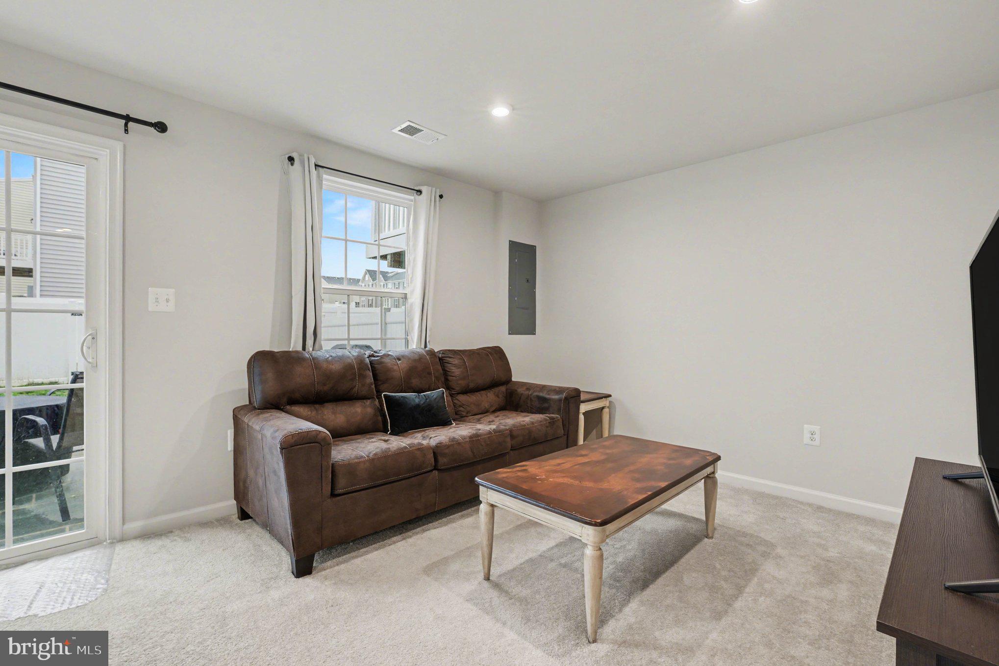 WILDERNESS SHORES - Residential