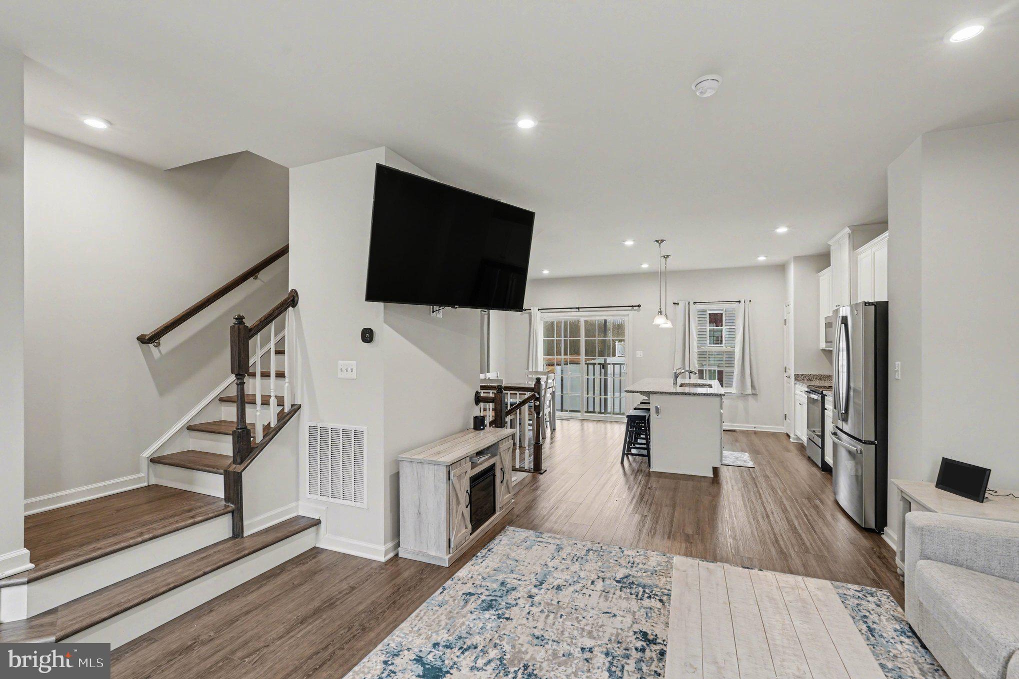 WILDERNESS SHORES - Residential