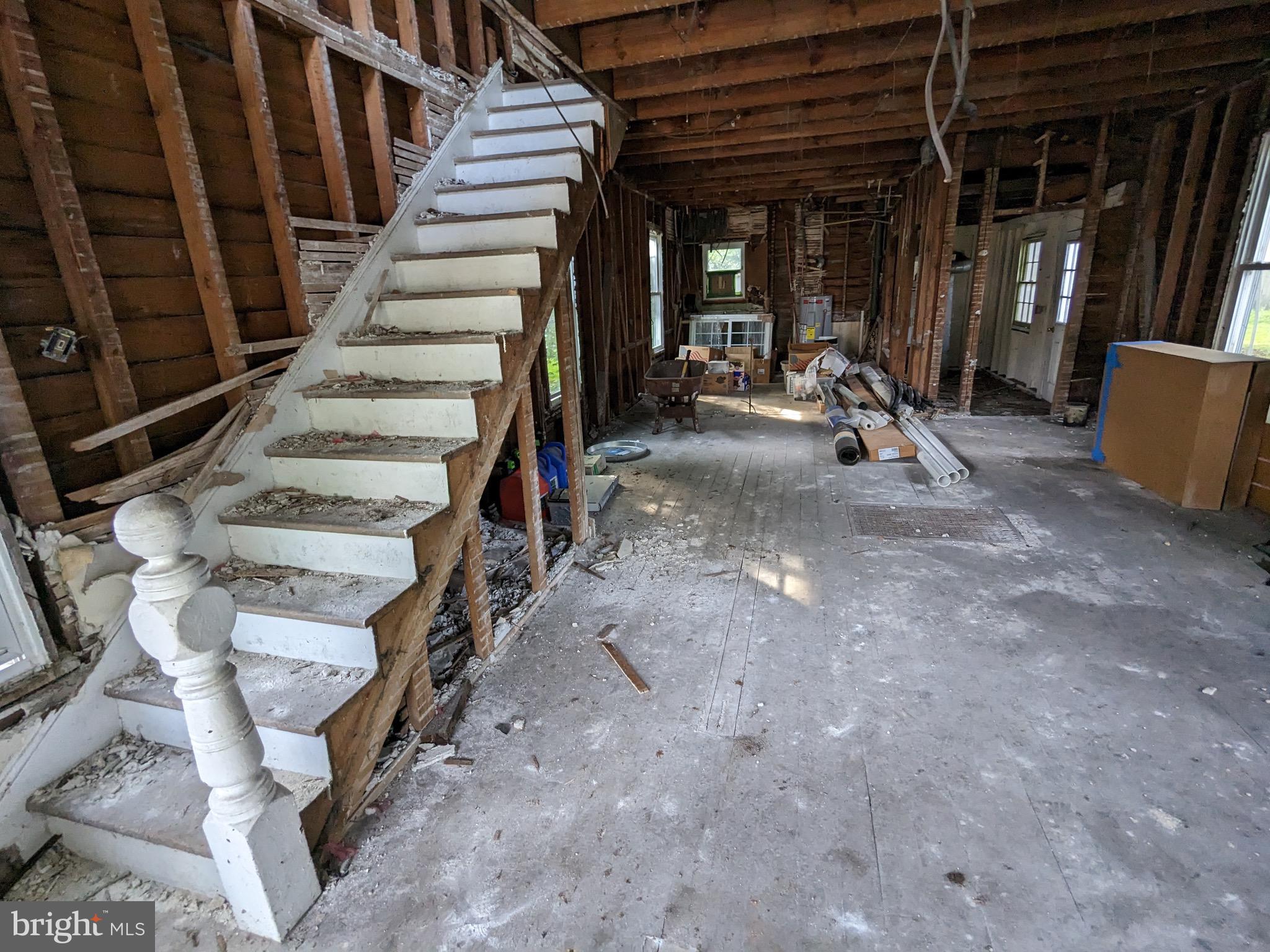 WEST END - Residential