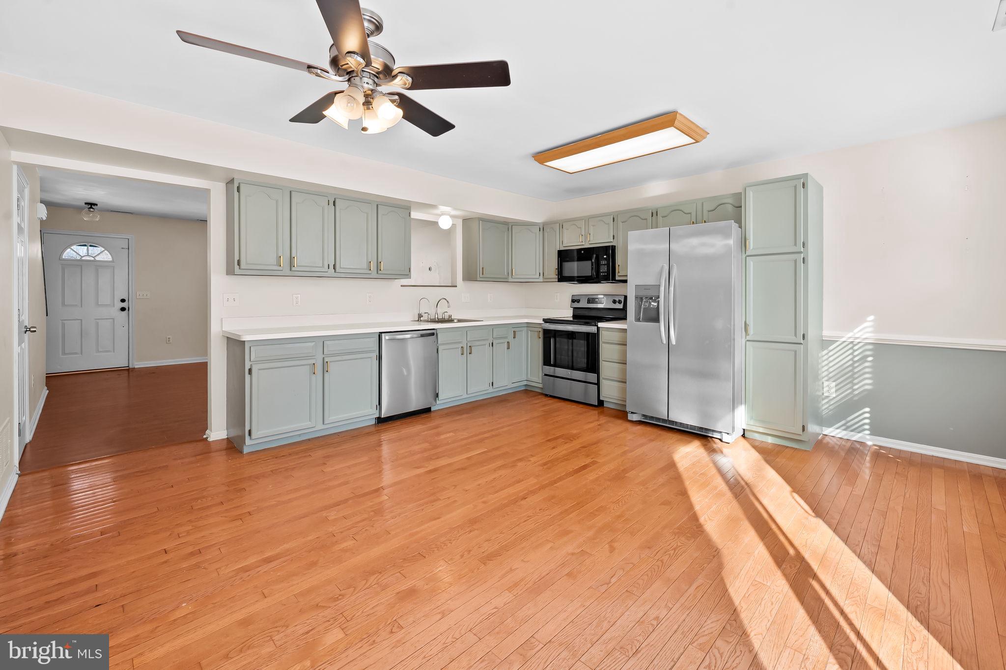 SELBY ON THE BAY - Residential Lease