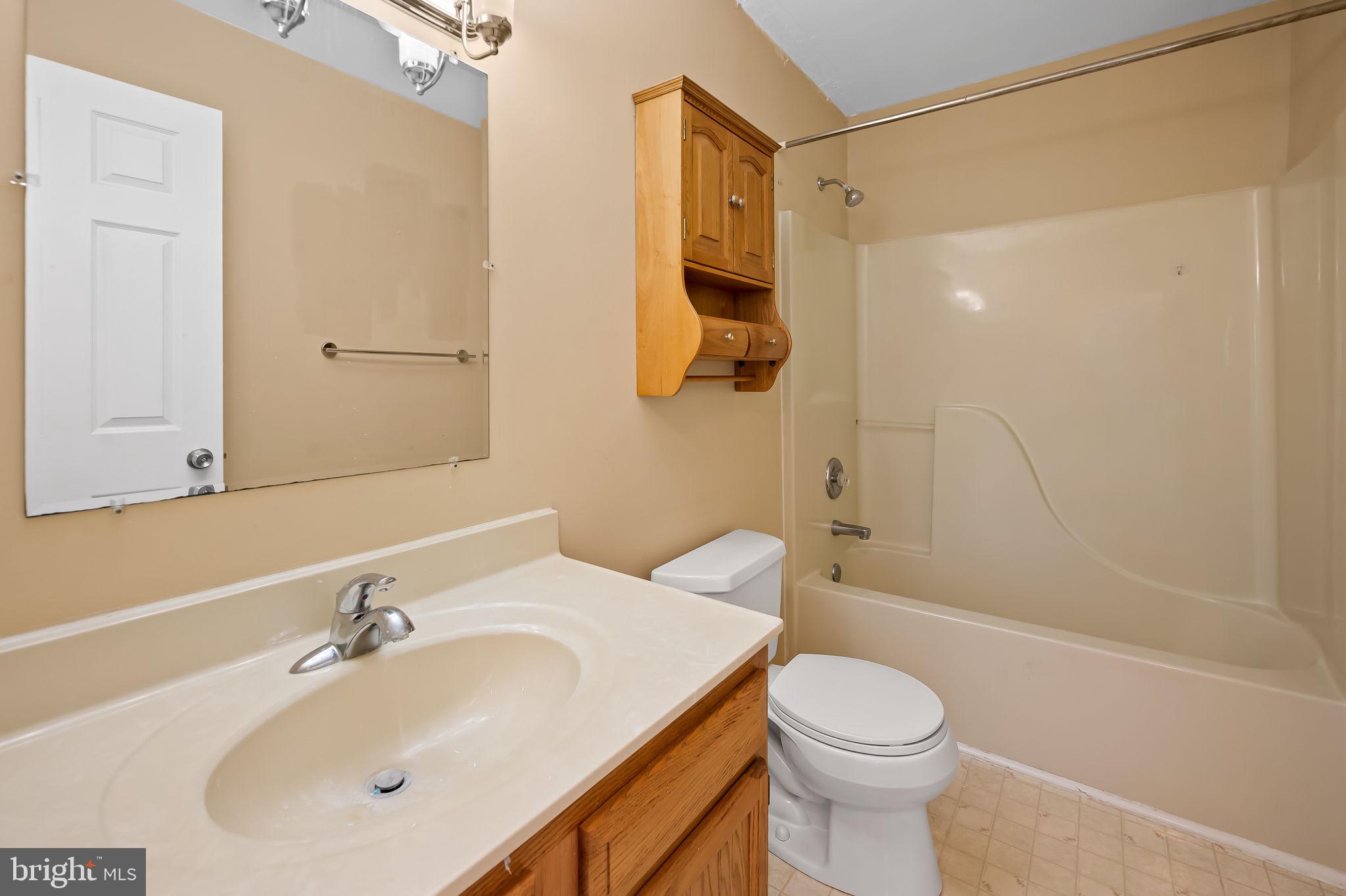 SELBY ON THE BAY - Residential Lease