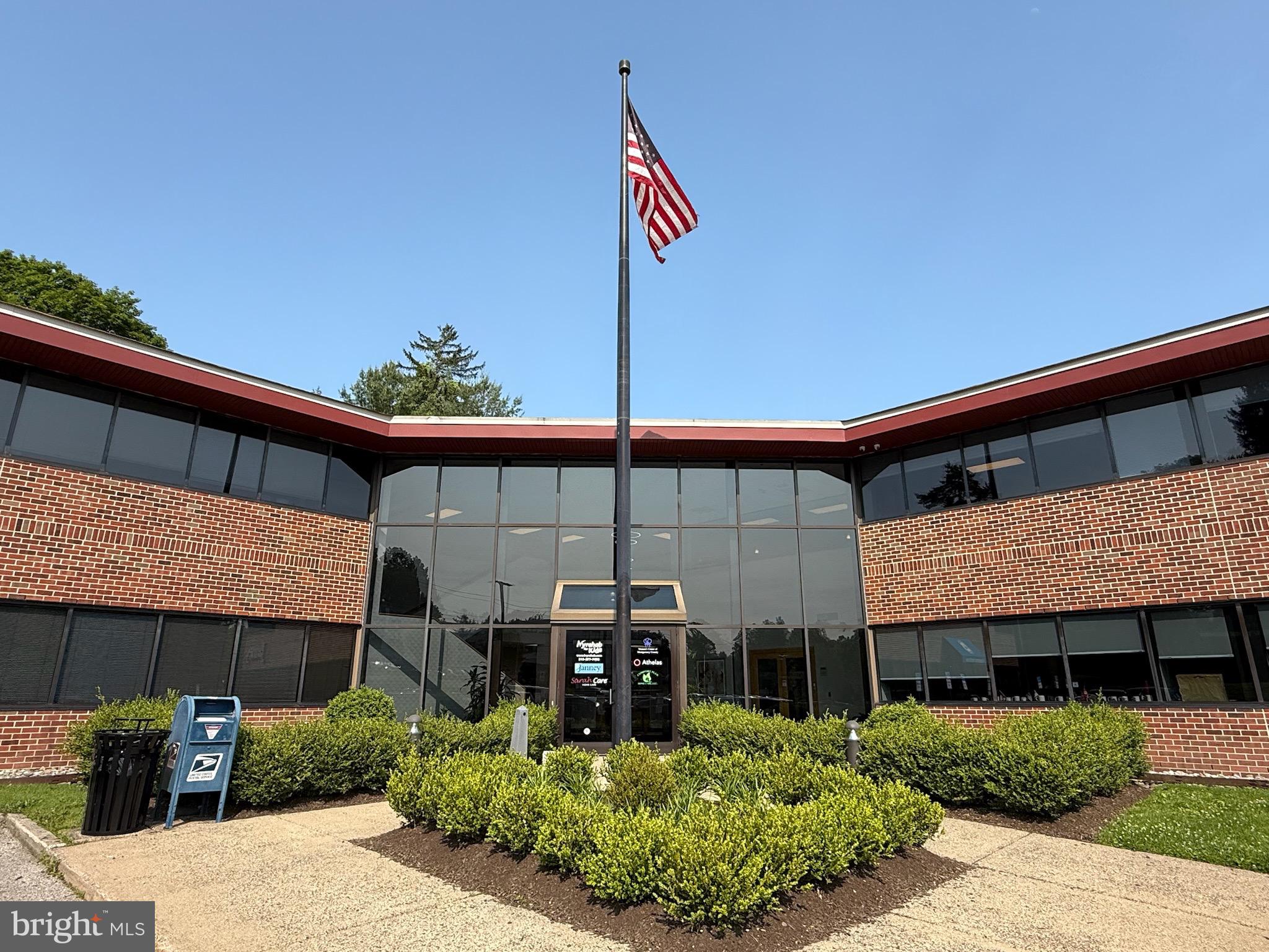 Prime building with convenient elevator access, strategically located at the high traffic corner of Washington Lane and Church Road. The atrium and common areas have undergone a beautiful transformation, creating a more modern and inviting atmosphere. The available office space offers +/-1,150 square feet and includes four offices, a large open area and storage/printer room. Jenkintown Train Station is less than one mile away.
Lease rate is $1688 ($ 12SF and $5.62 CAM) plus electric.