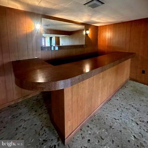 DARLEIGH MANOR - Residential Lease