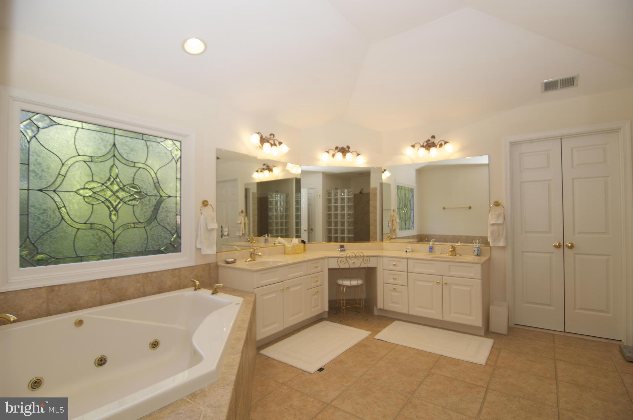 QUARTERFIELD - Residential