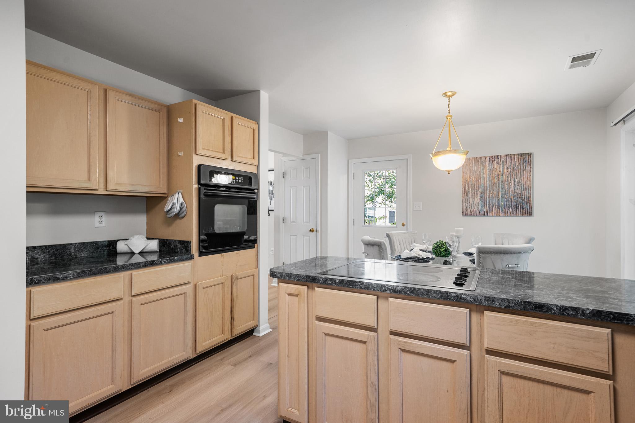 ROLLING MEADOWS - Residential