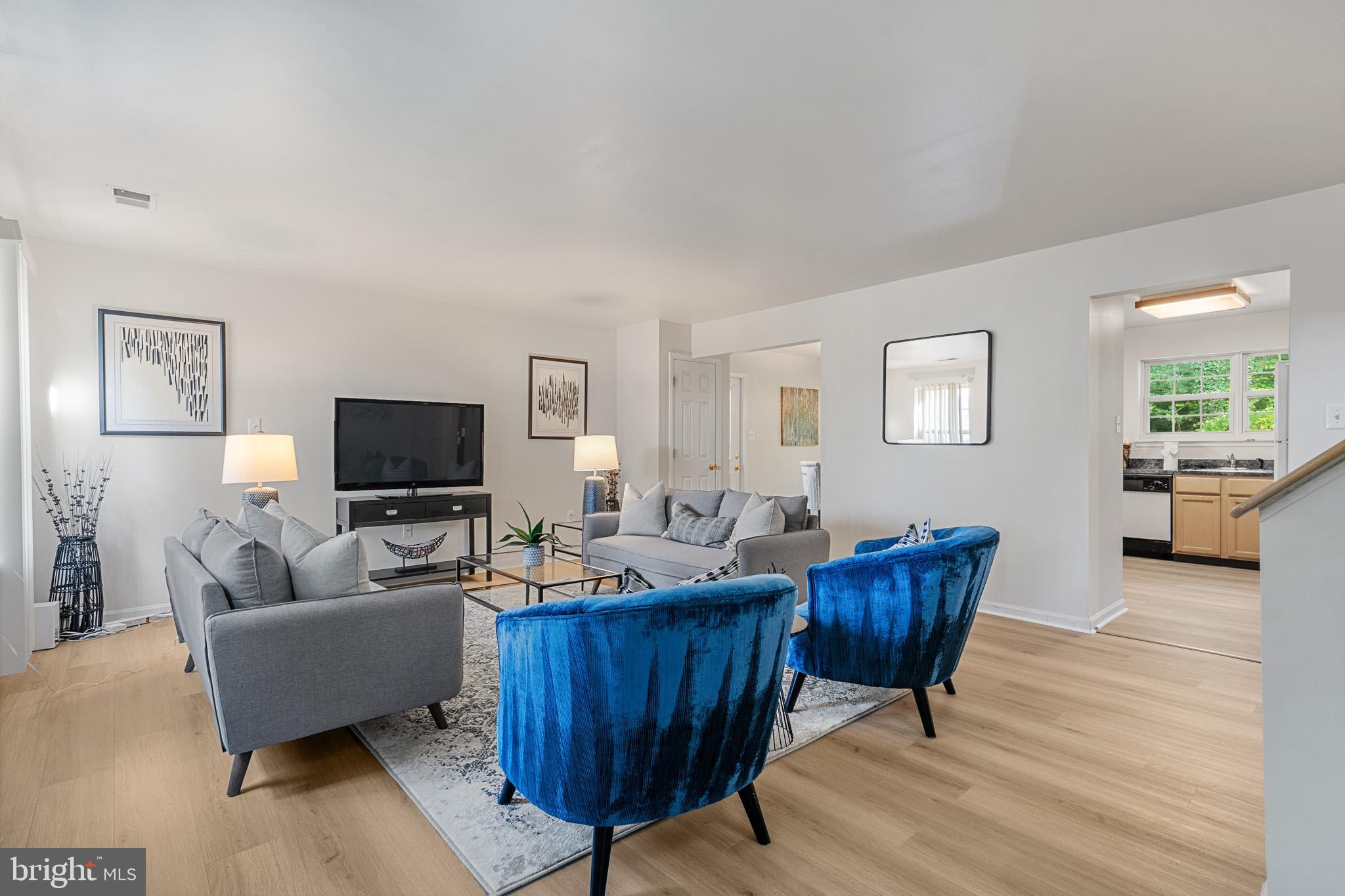 ROLLING MEADOWS - Residential