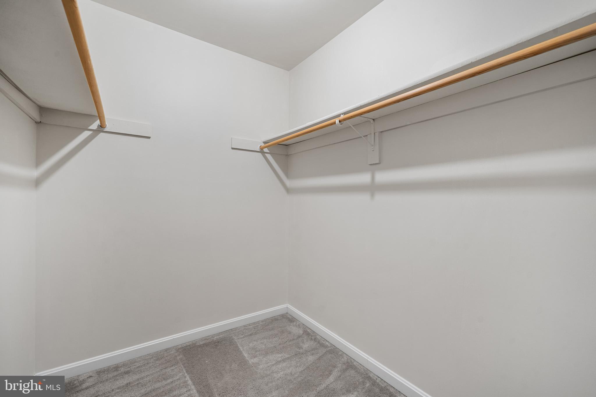 ROLLING MEADOWS - Residential