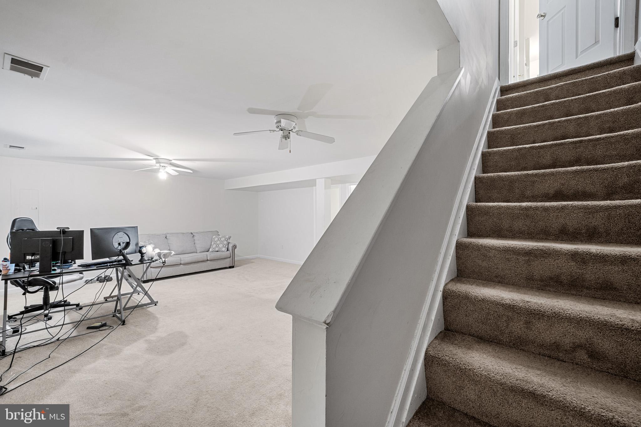 ROLLING MEADOWS - Residential