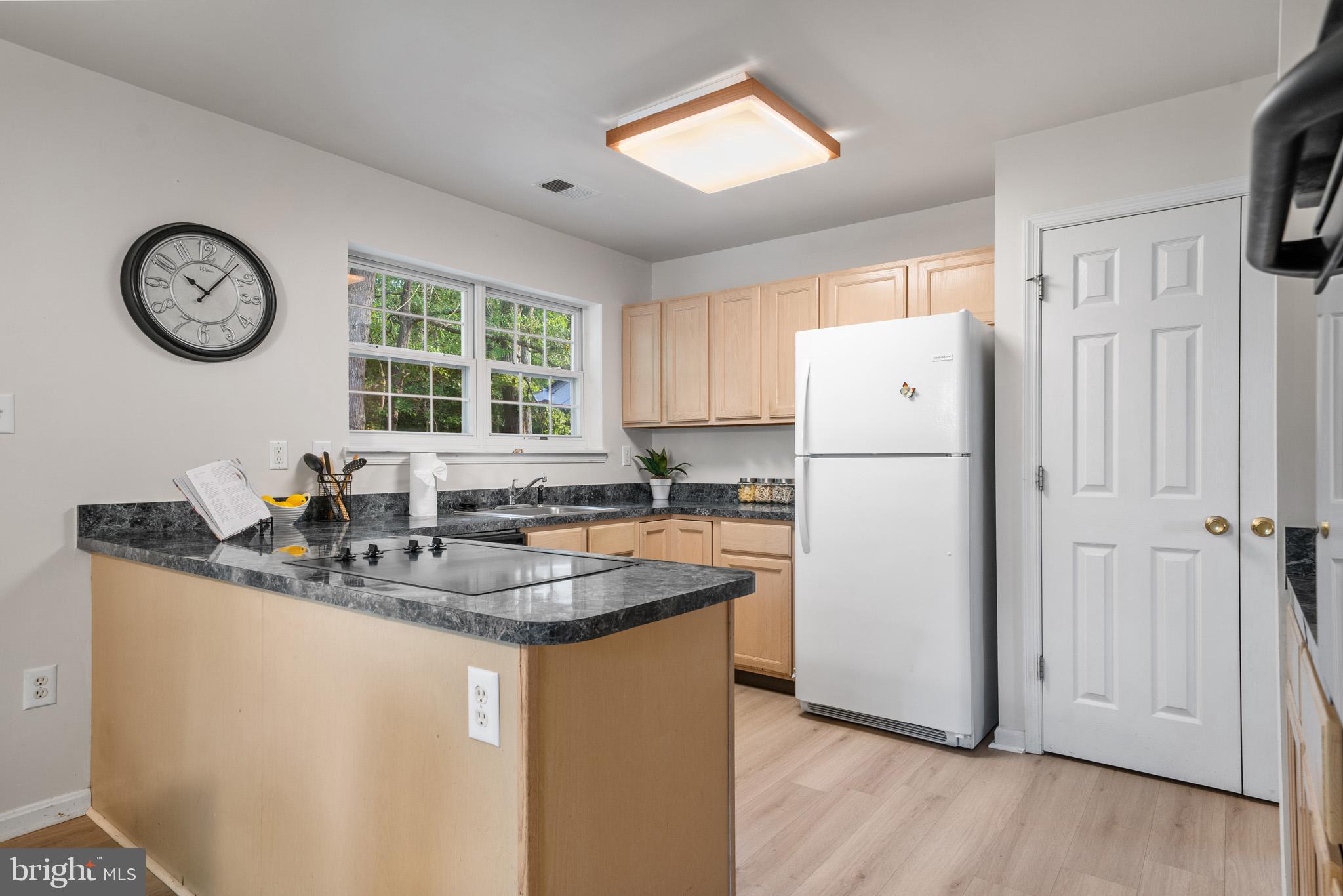 ROLLING MEADOWS - Residential