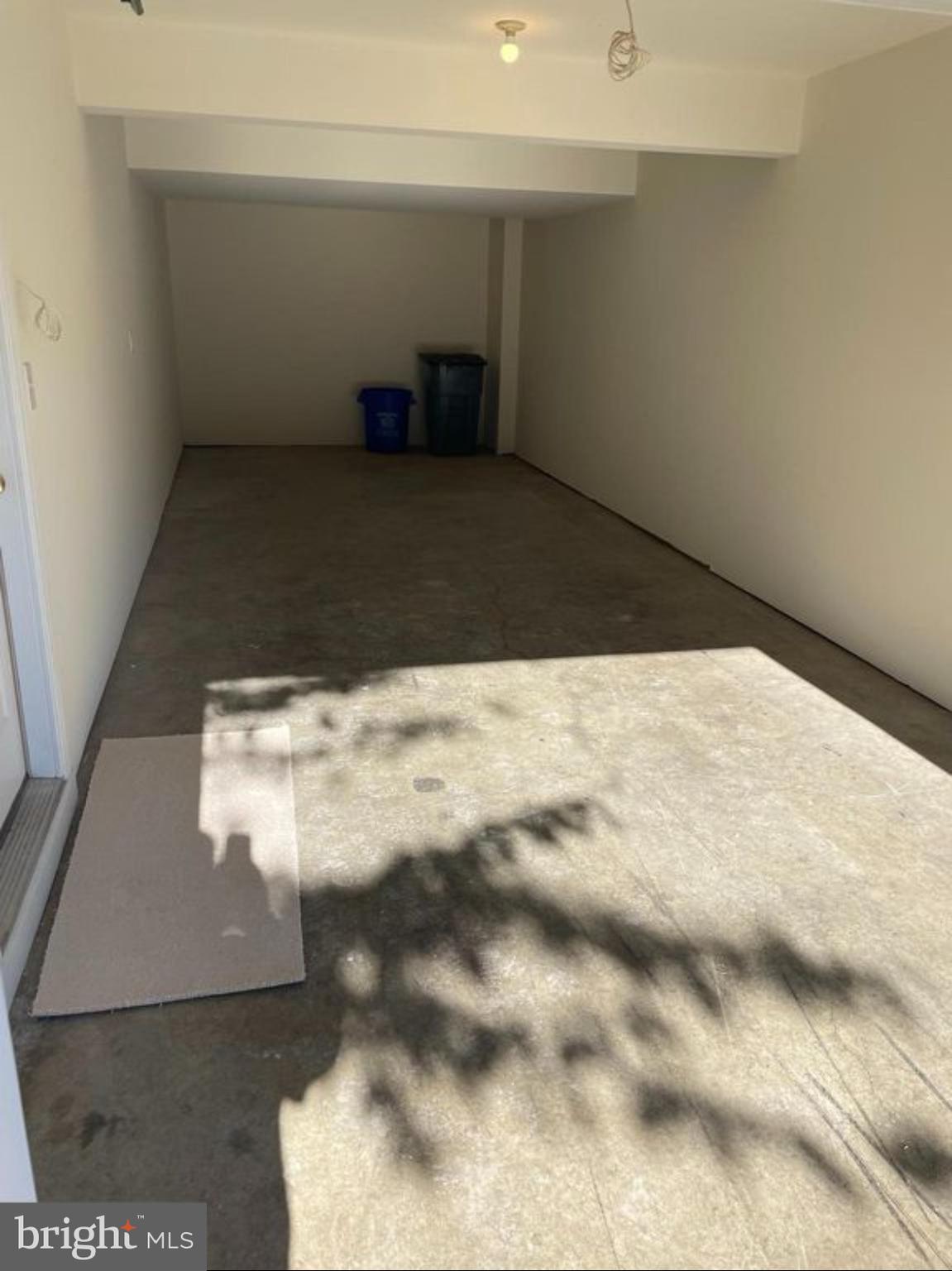 DEERFIELD VILLAGE - Residential Lease