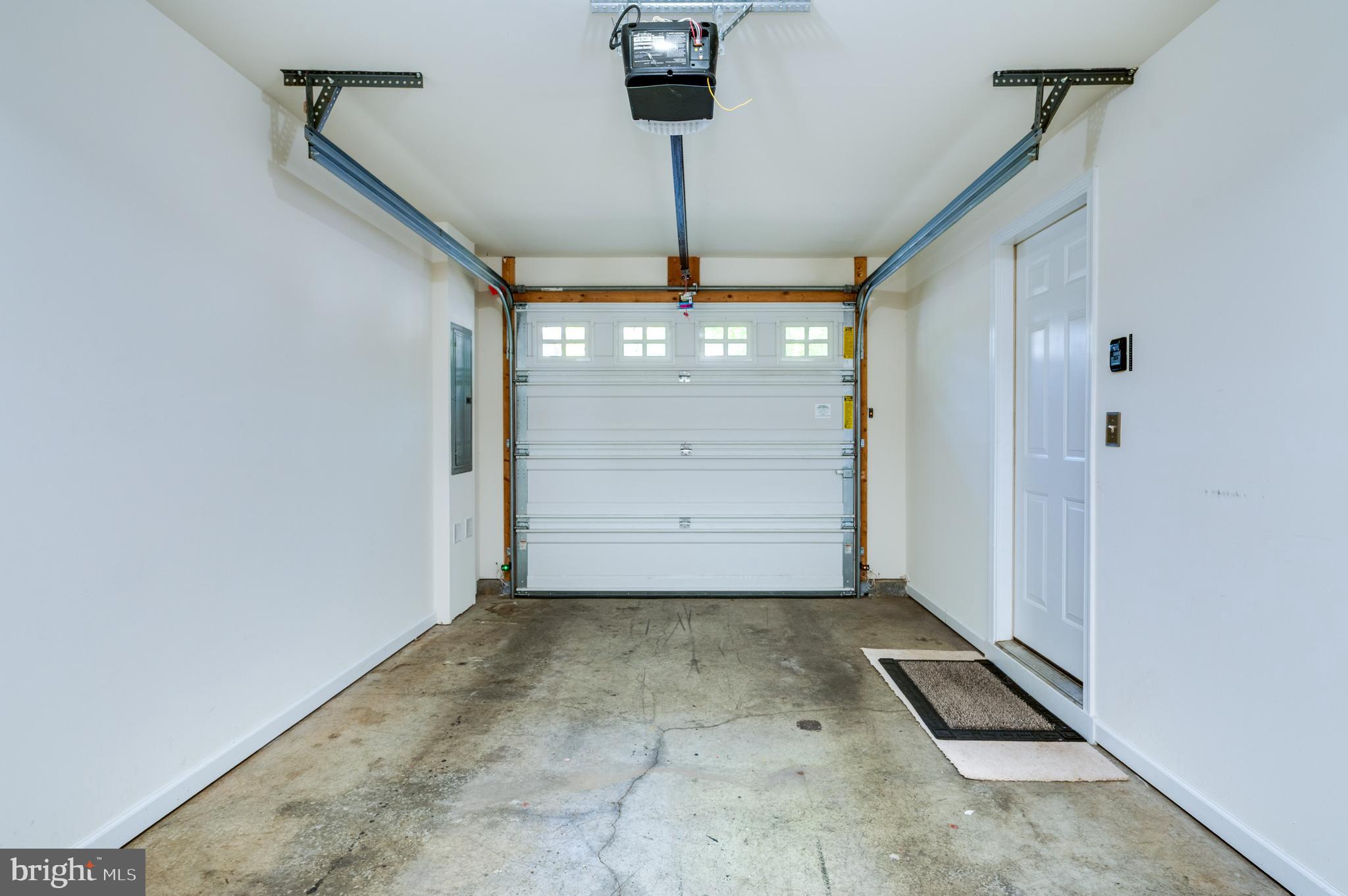 DEERFIELD VILLAGE - Residential Lease