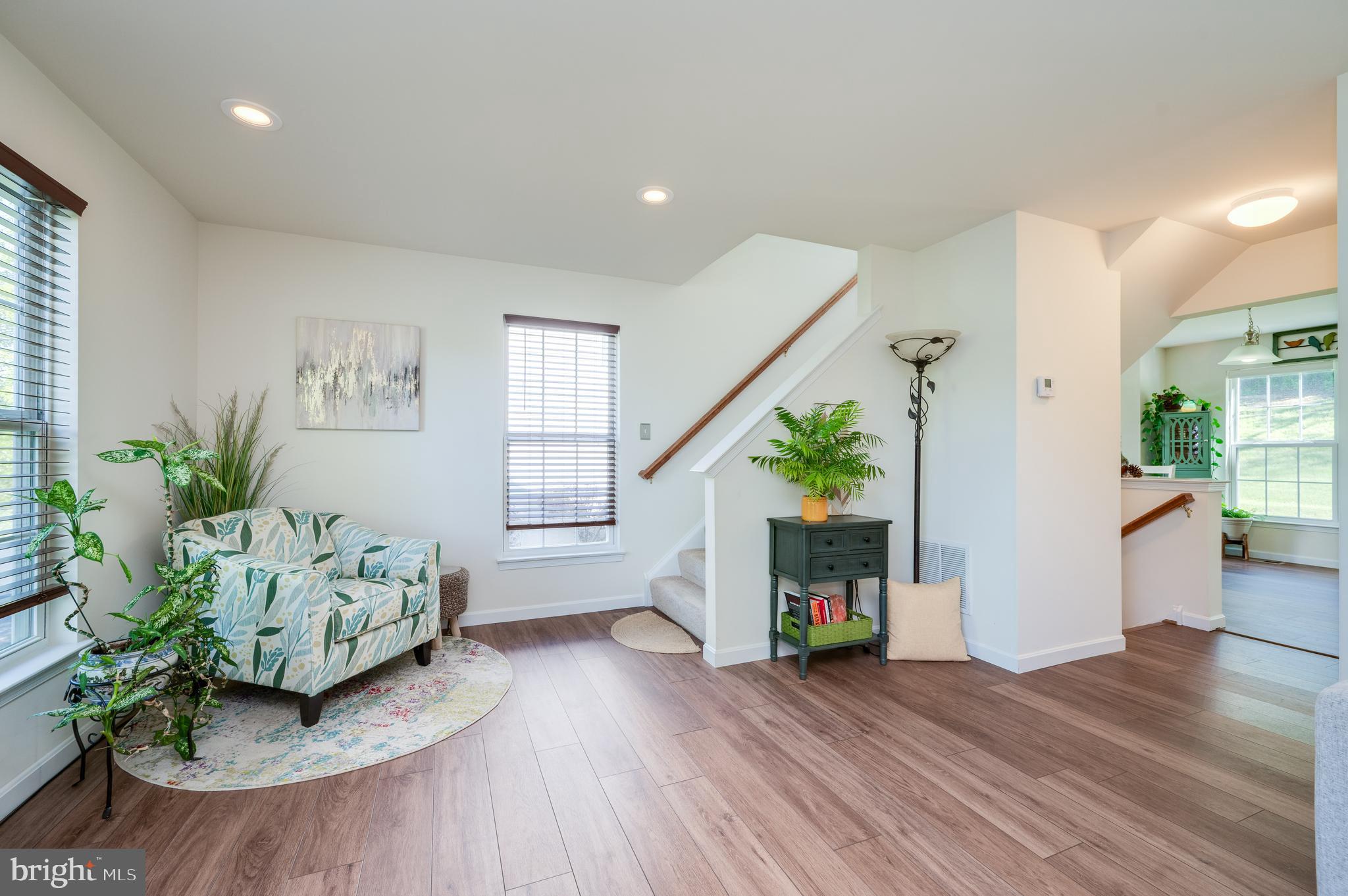 DEERFIELD VILLAGE - Residential Lease