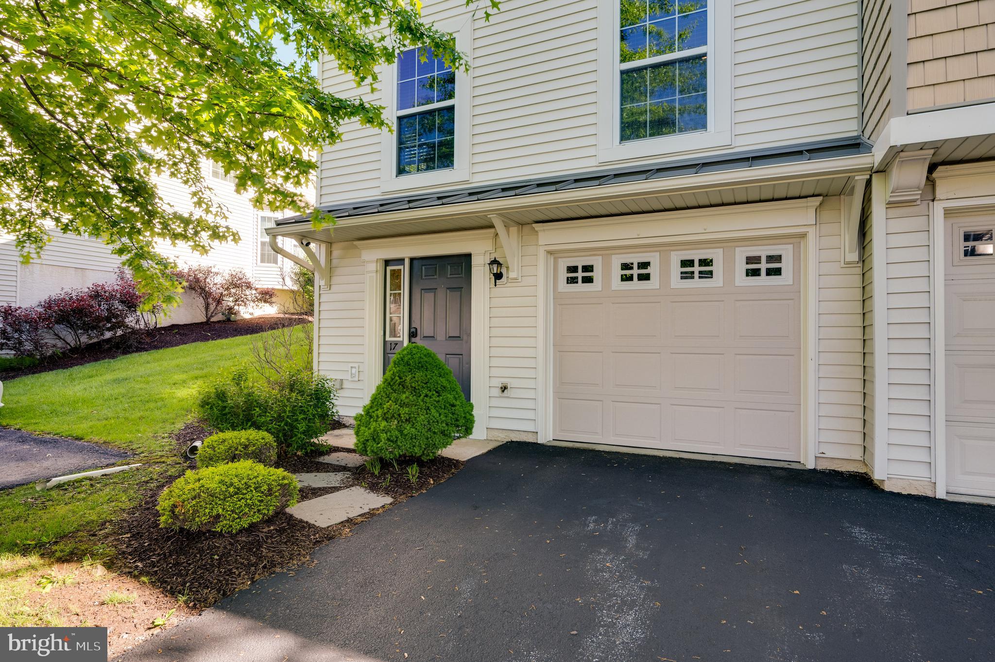 DEERFIELD VILLAGE - Residential Lease