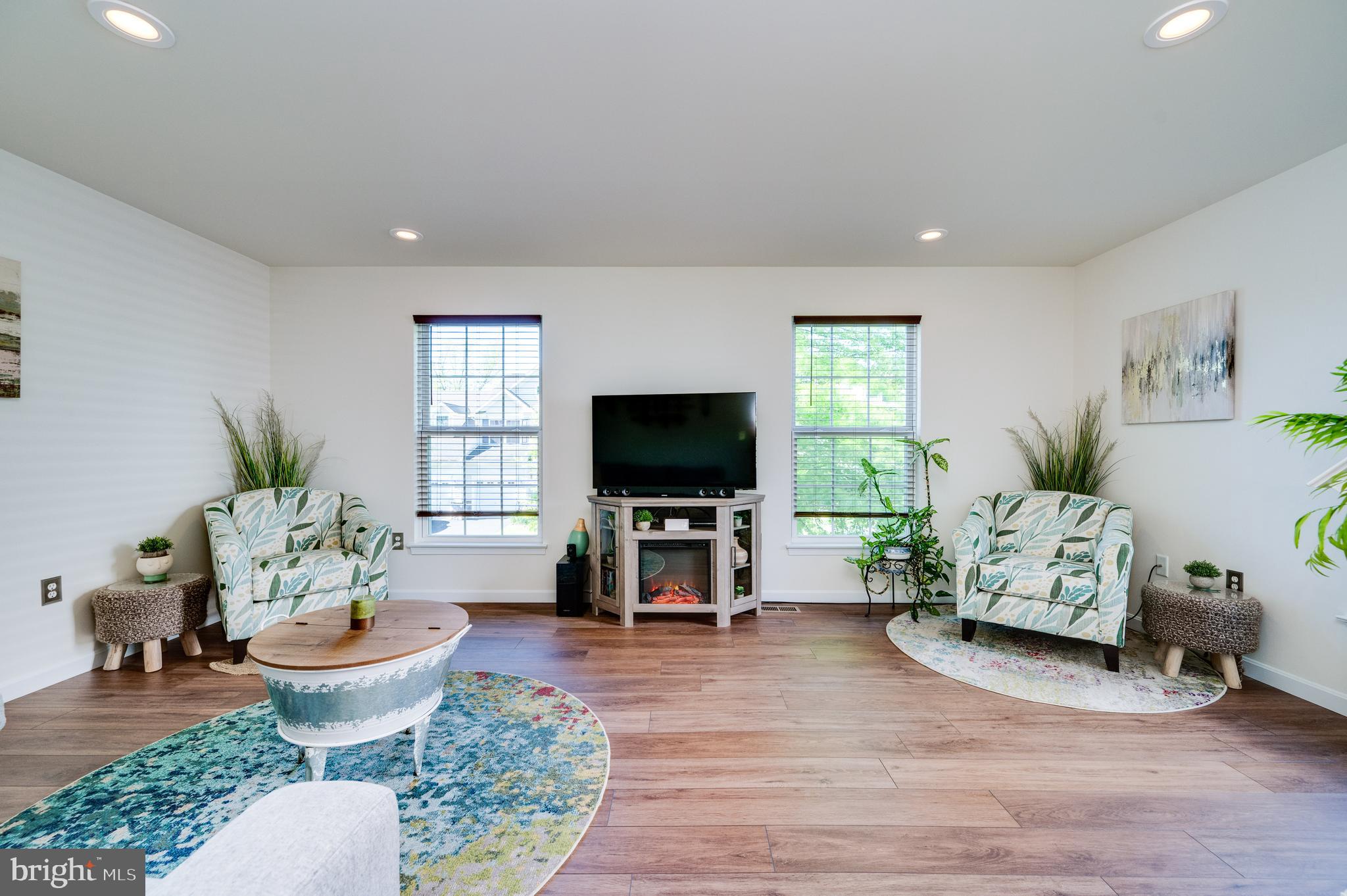 DEERFIELD VILLAGE - Residential Lease