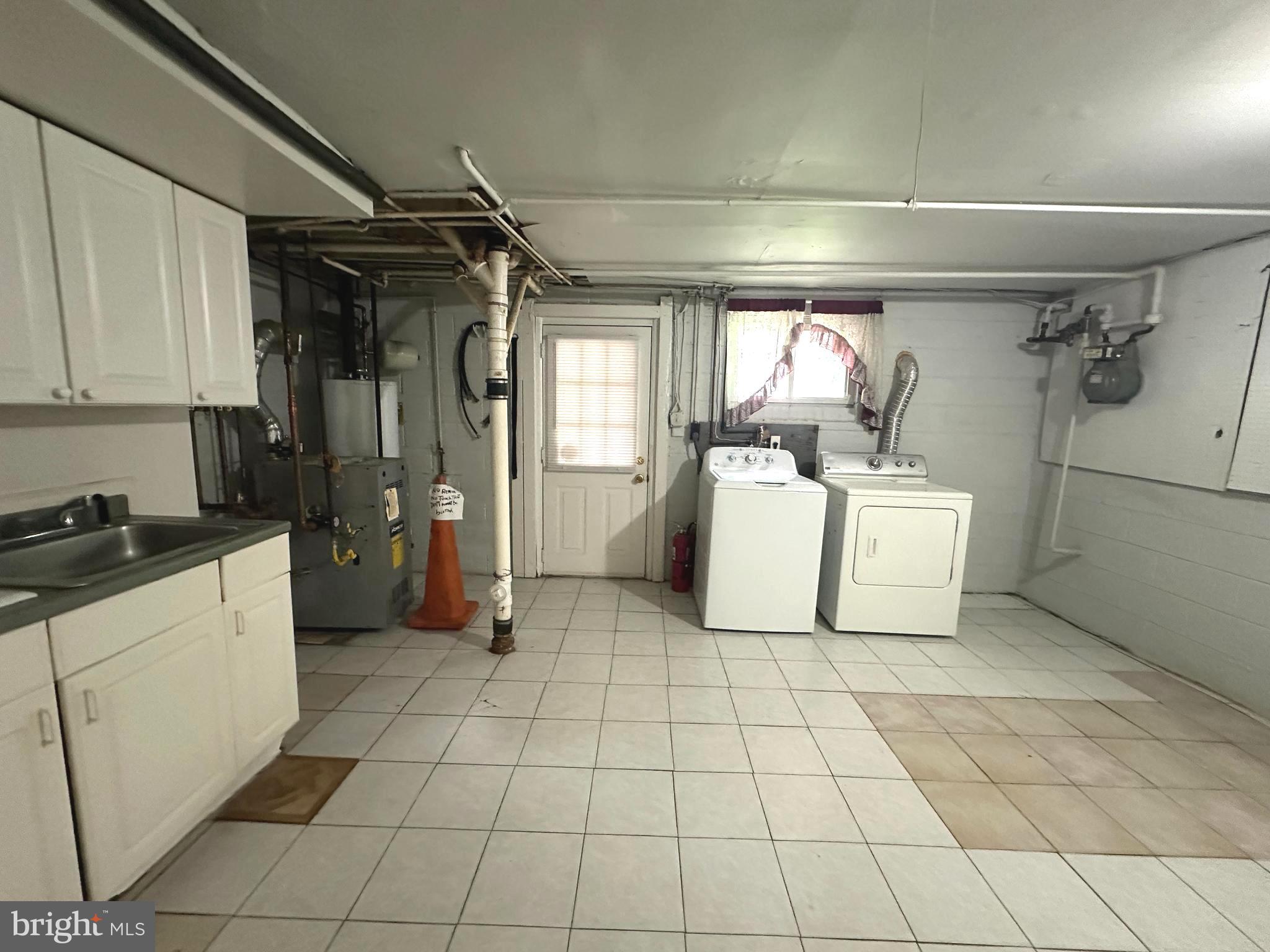 NEW HAMPSHIRE ESTATES - Residential