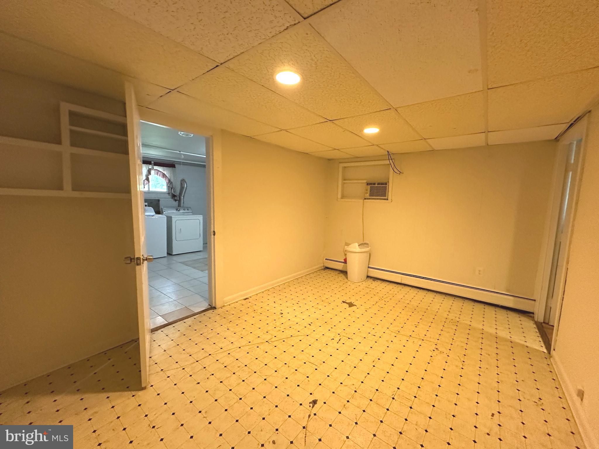 NEW HAMPSHIRE ESTATES - Residential