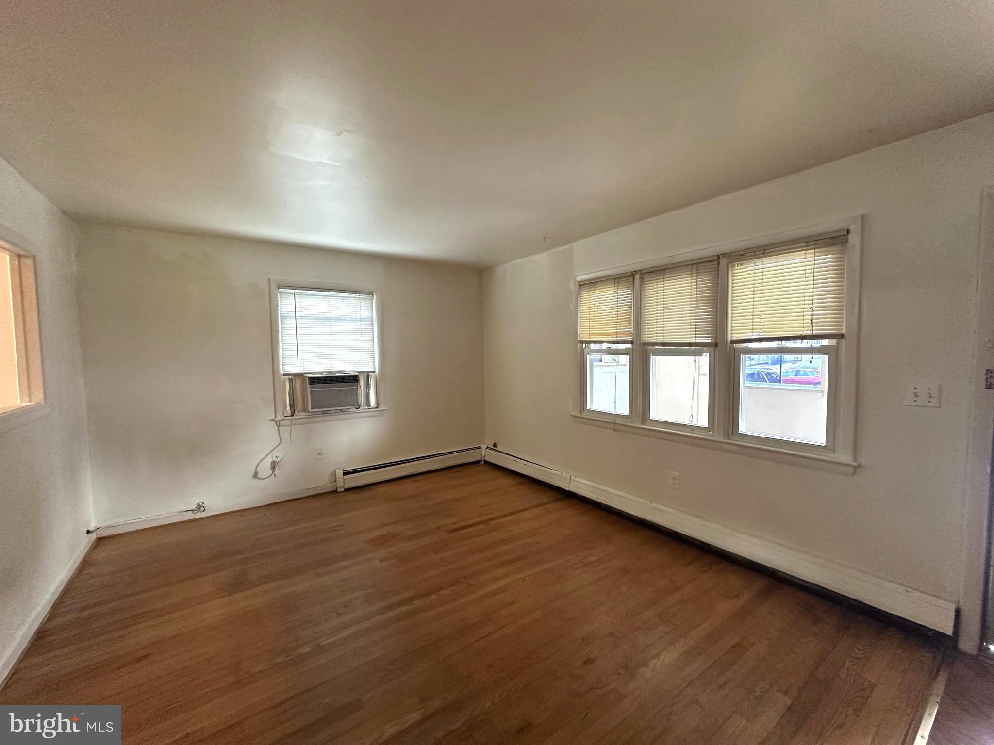 NEW HAMPSHIRE ESTATES - Residential