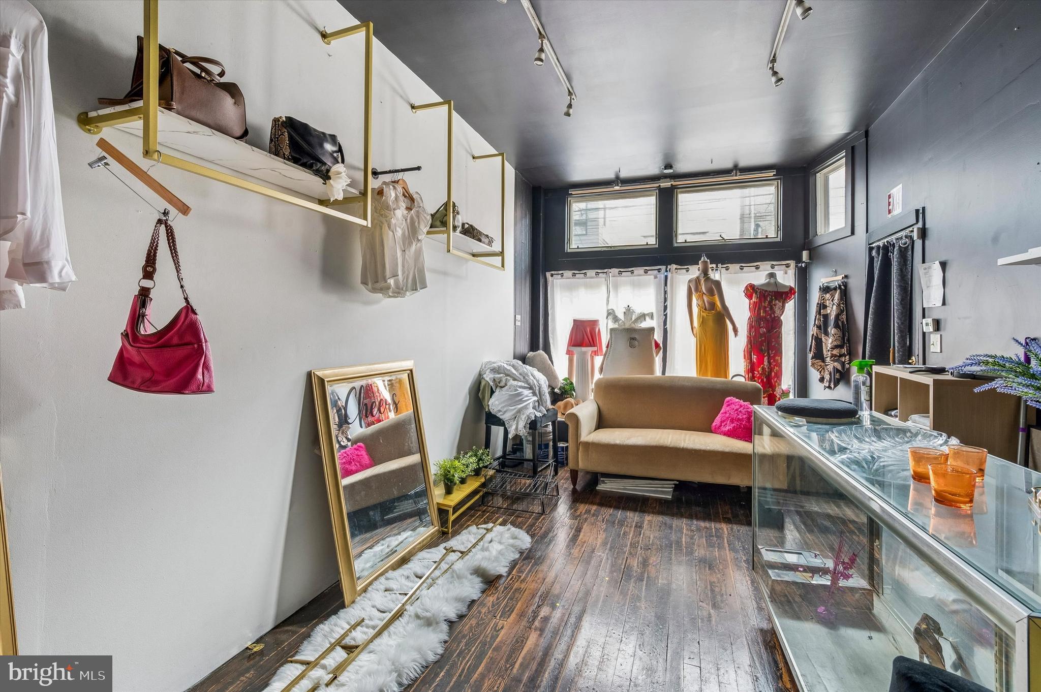 NORTHERN LIBERTIES - Commercial Sale