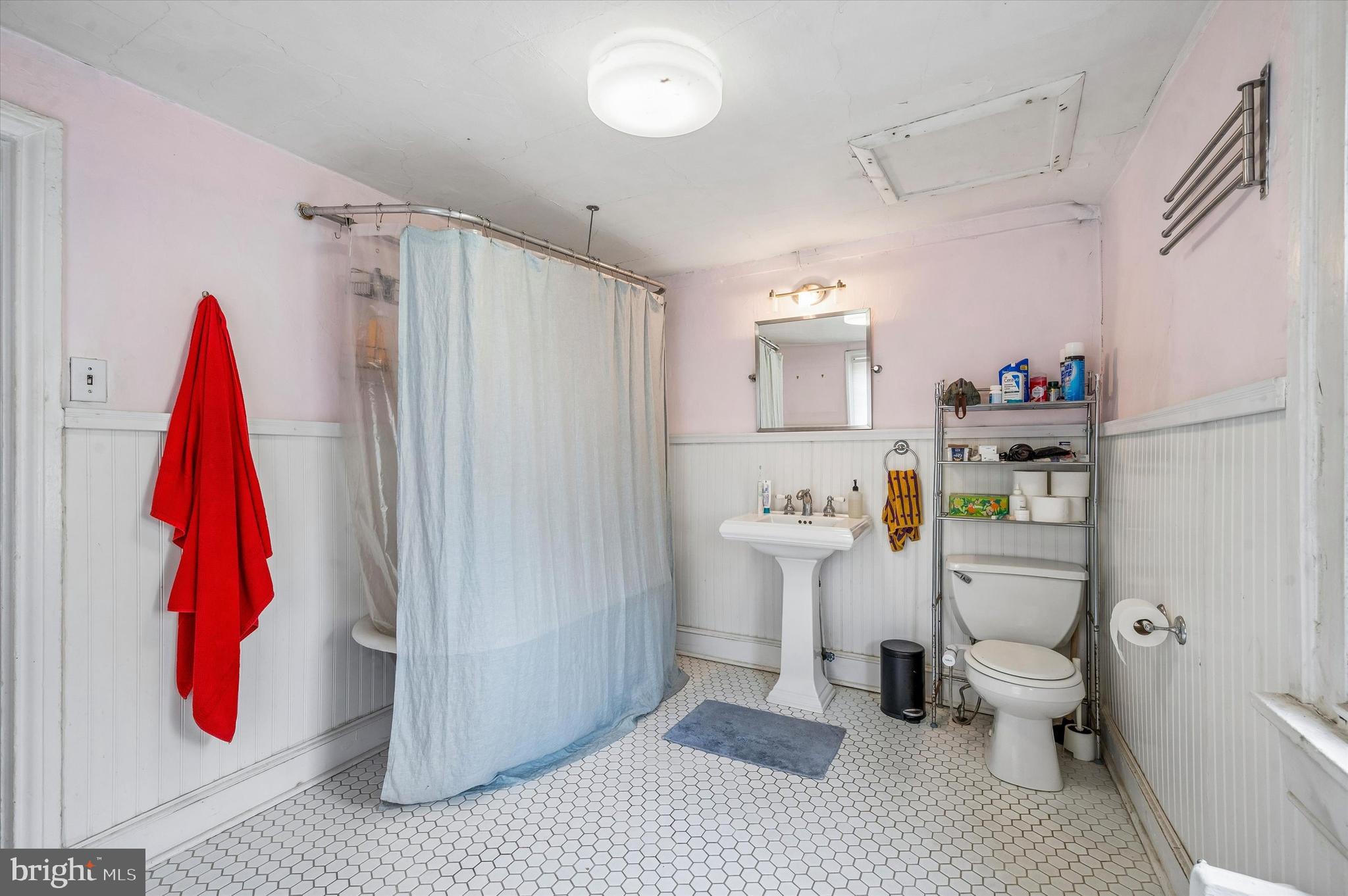 NORTHERN LIBERTIES - Commercial Sale