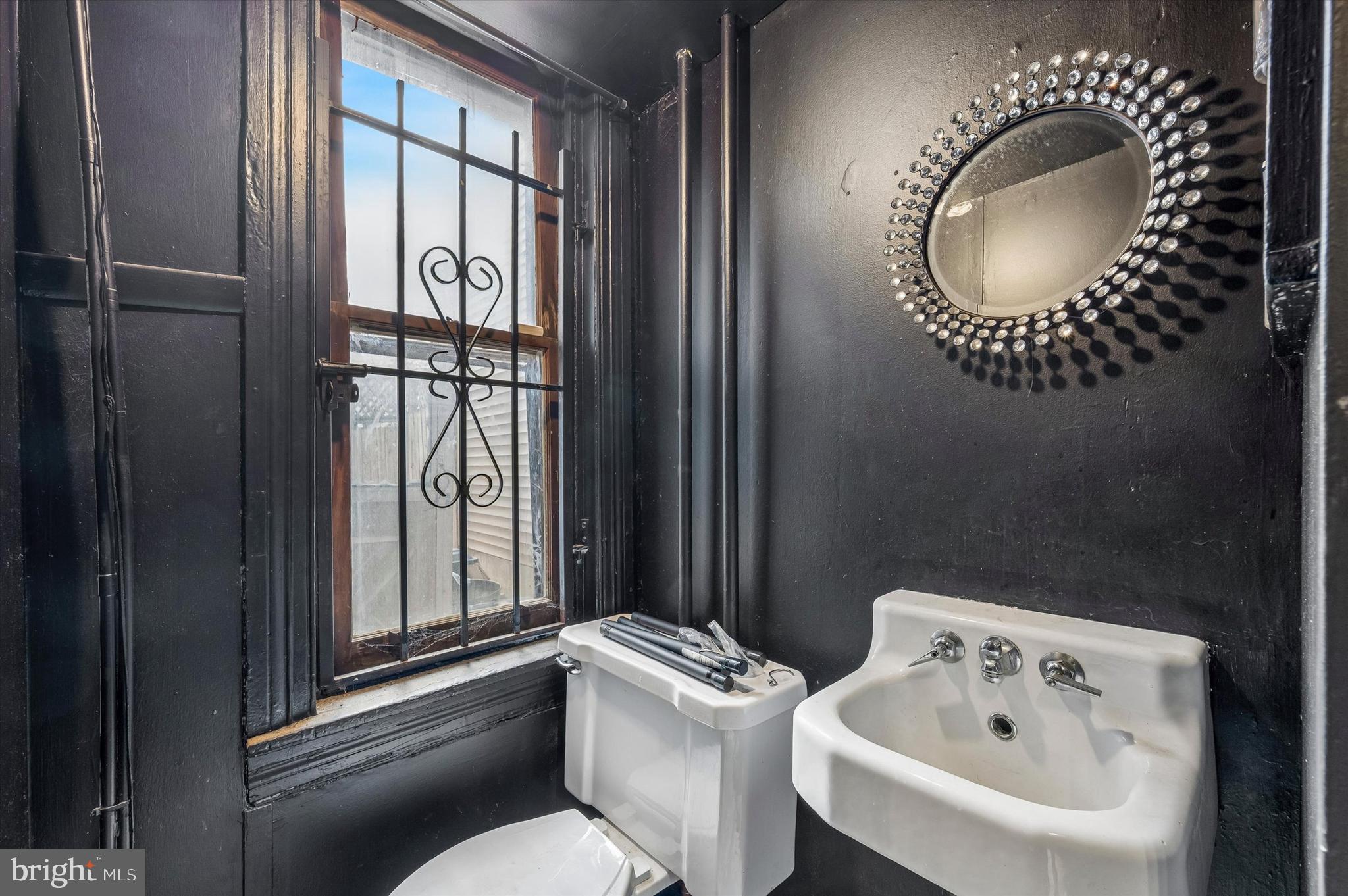 NORTHERN LIBERTIES - Commercial Sale