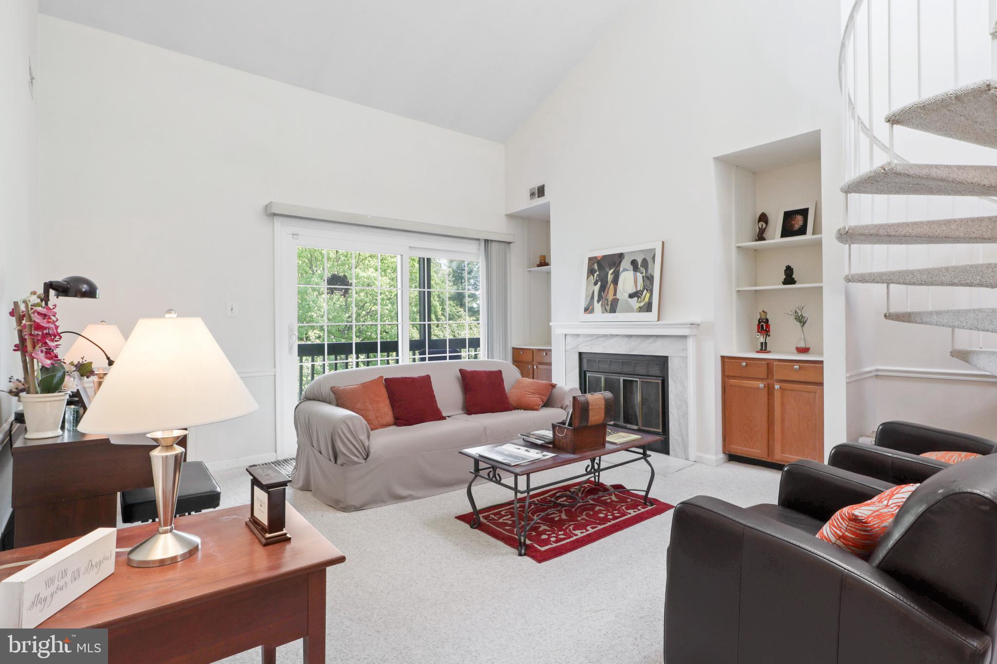 HAMPTON HOUSE - Residential Lease